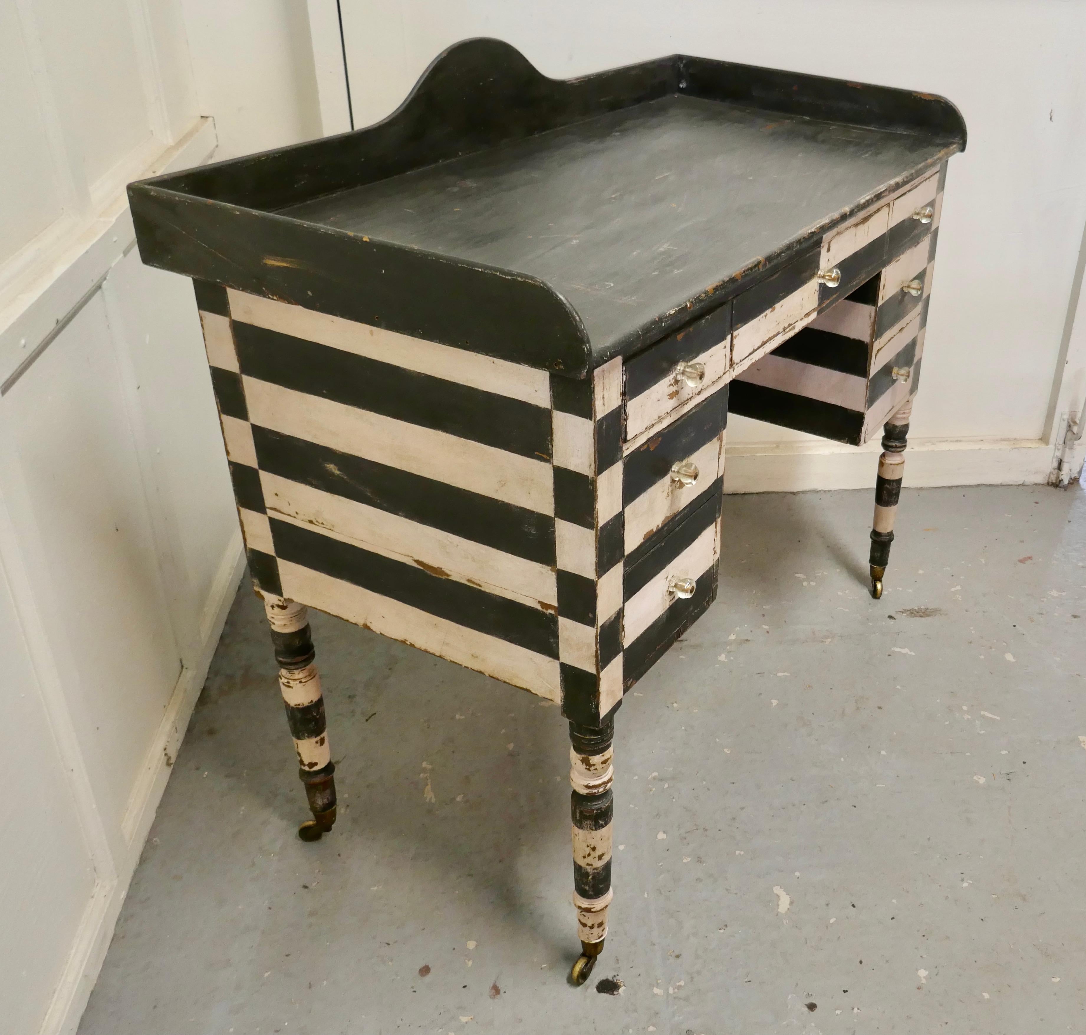 19th Century Italian Baroque Painted Console Side Table For Sale 1