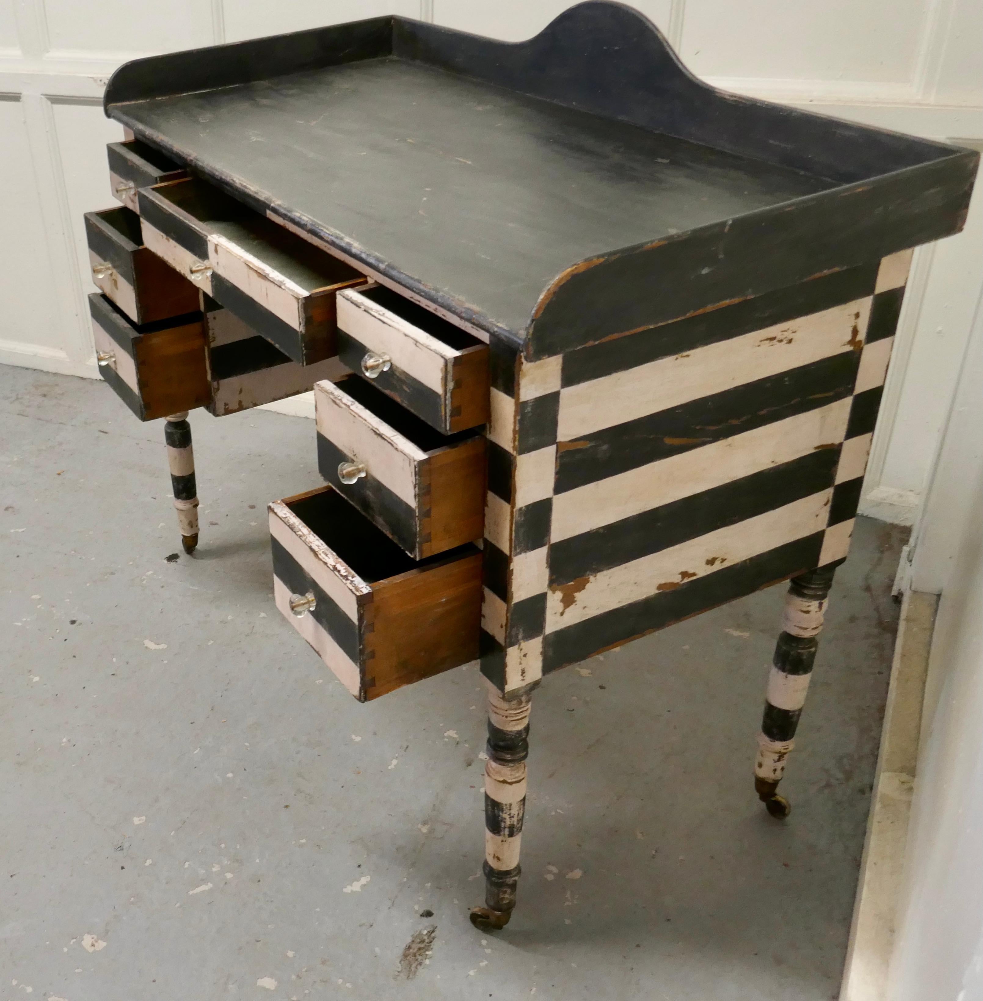 19th Century Italian Baroque Painted Console Side Table For Sale 2