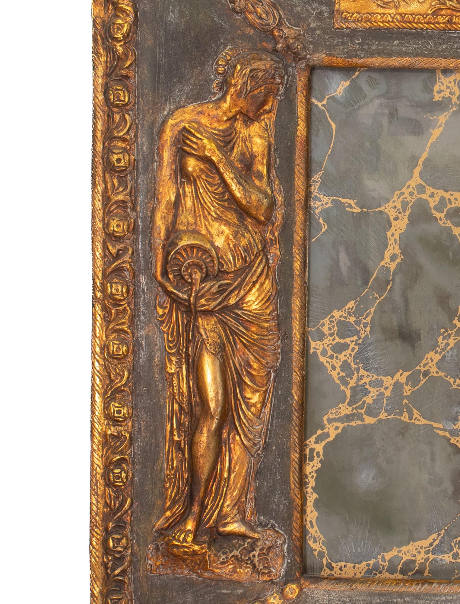 Miroir de style baroque italien du 19e siècle en bois doré et gesso avec verre églomisé en vente 12