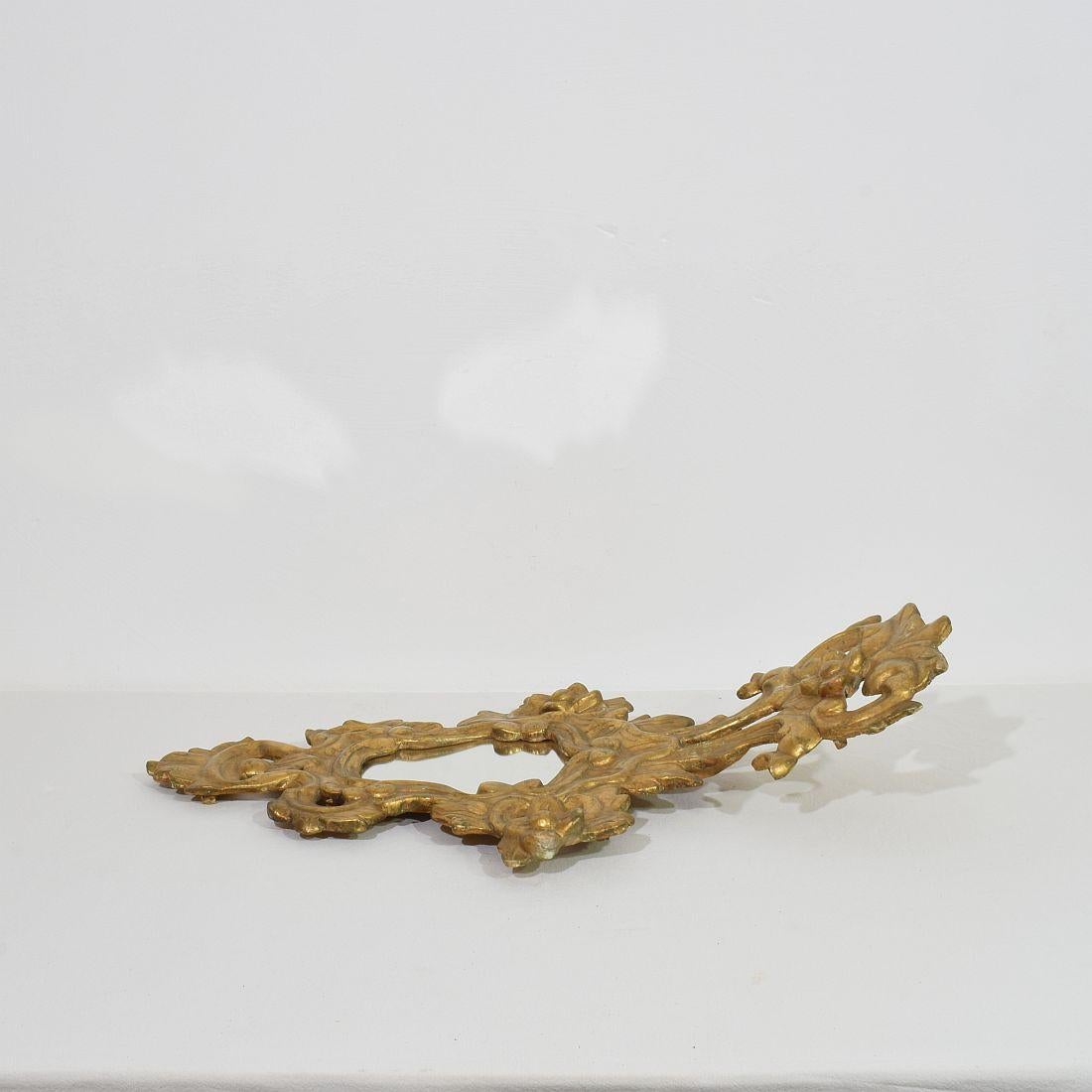 Miroir en bois doré de style baroque italien du 19e siècle en vente 5