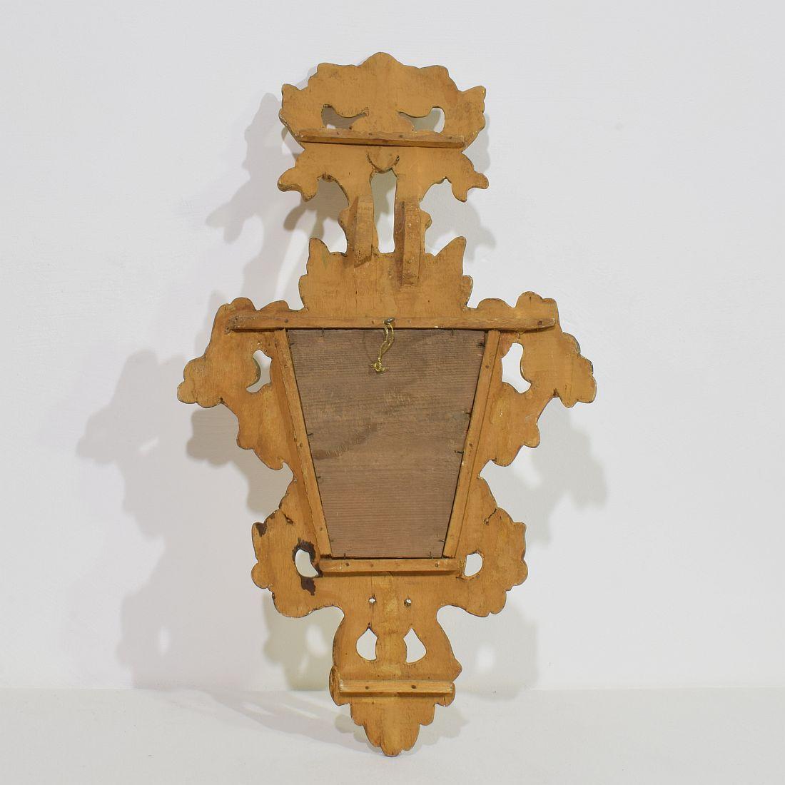Miroir en bois doré de style baroque italien du 19e siècle en vente 9