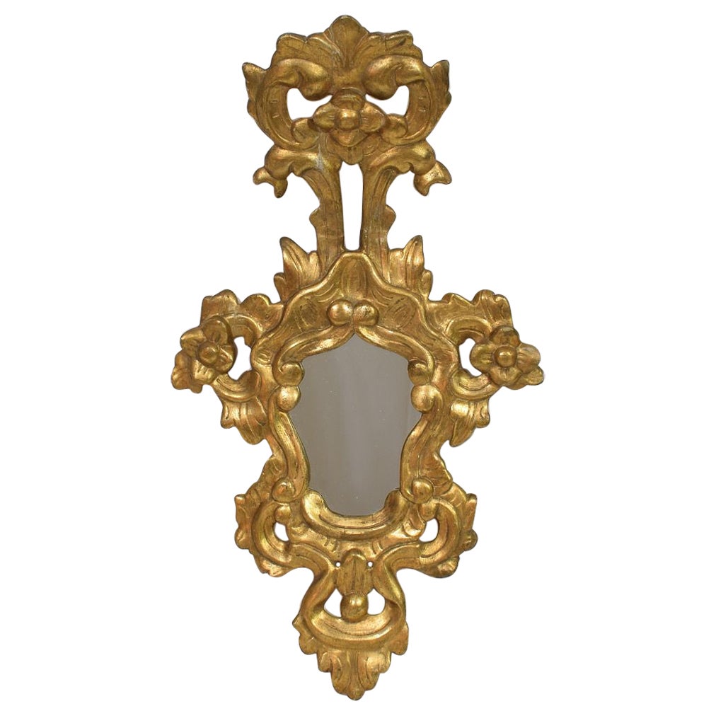 Miroir en bois doré de style baroque italien du 19e siècle en vente