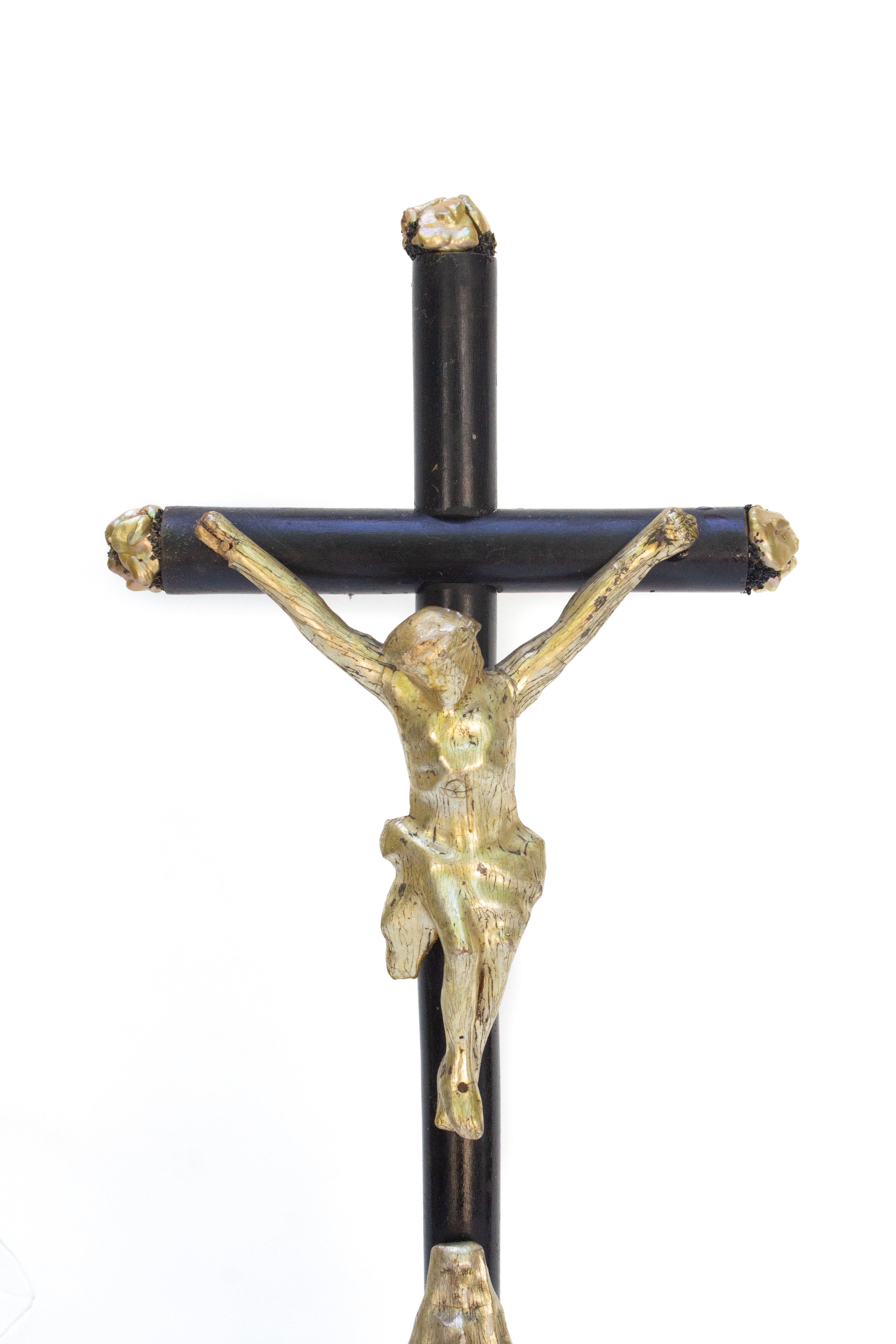 Neoclassical 19th Century Italian Black Crucifix with a Pearlescent Gold Figure of Christ