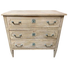 Commode italienne du 19ème siècle en noyer blanchi