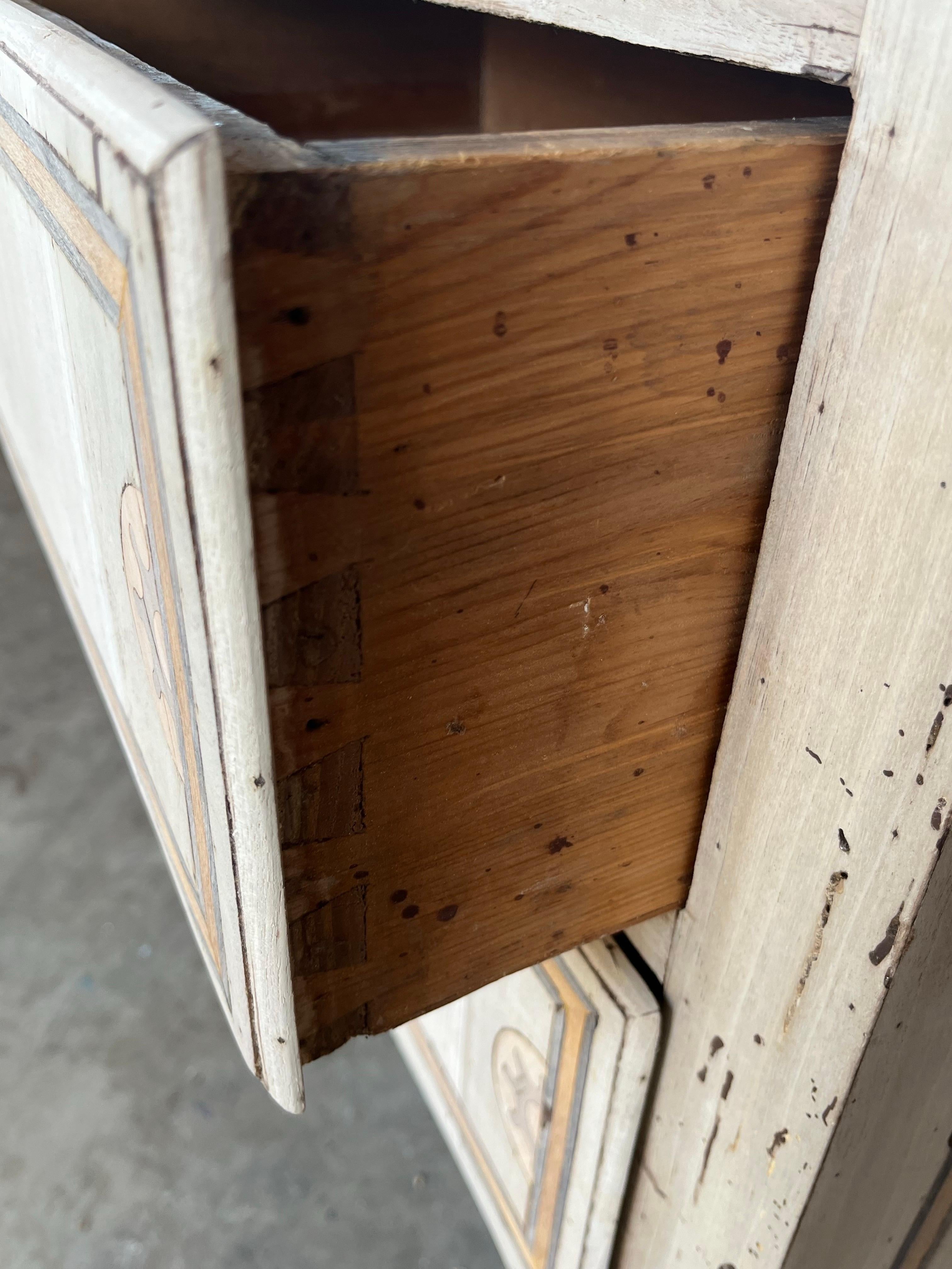 19th Century Italian Bleached Walnut Commode with Inlay For Sale 4