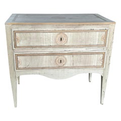 Commodes and Chests of Drawers