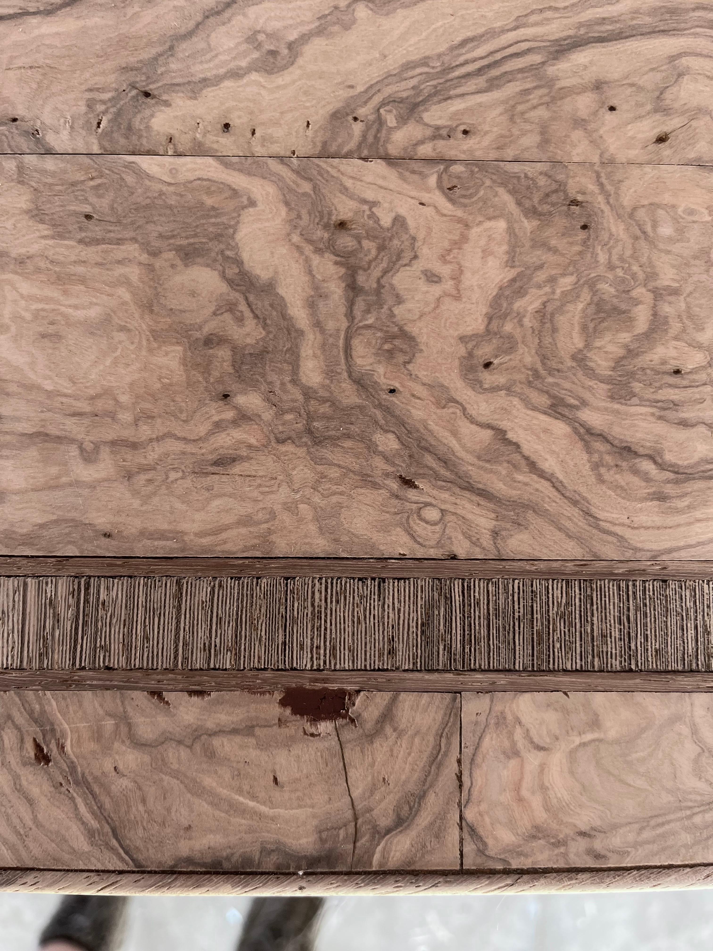 Commodo neoclassico italiano del XIX secolo in noce sbiancato e Oliver in vendita 10