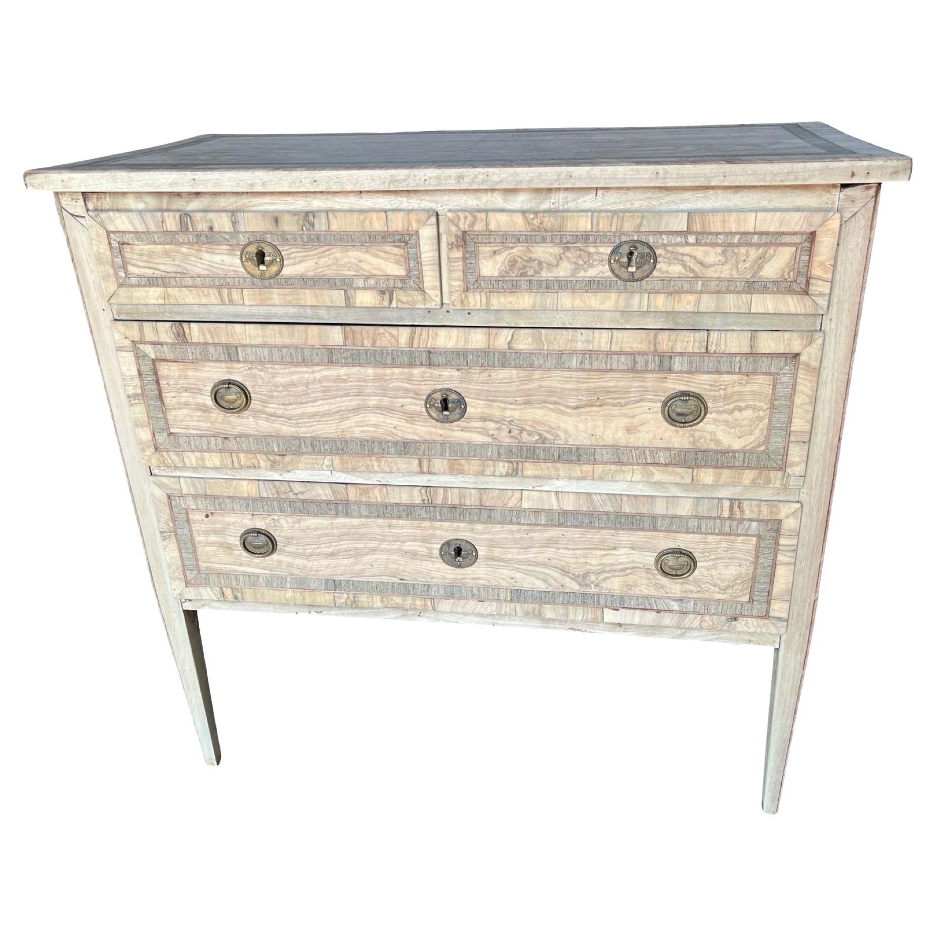 19th Century Italian Bleached Walnut & Olive Neoclassical Commode en venta