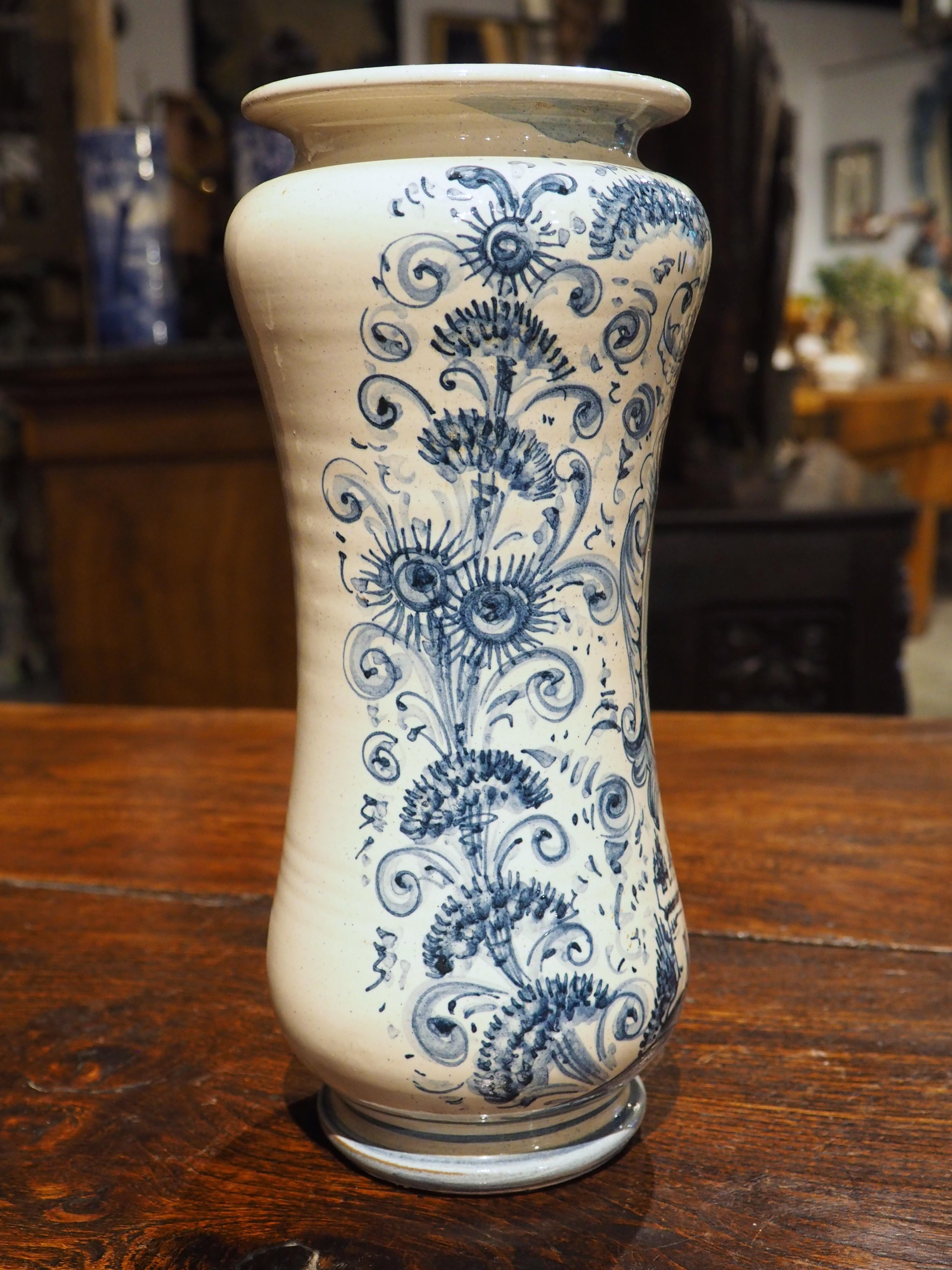 Dipinto a mano Vaso Albarello blu e bianco del XIX secolo in vendita