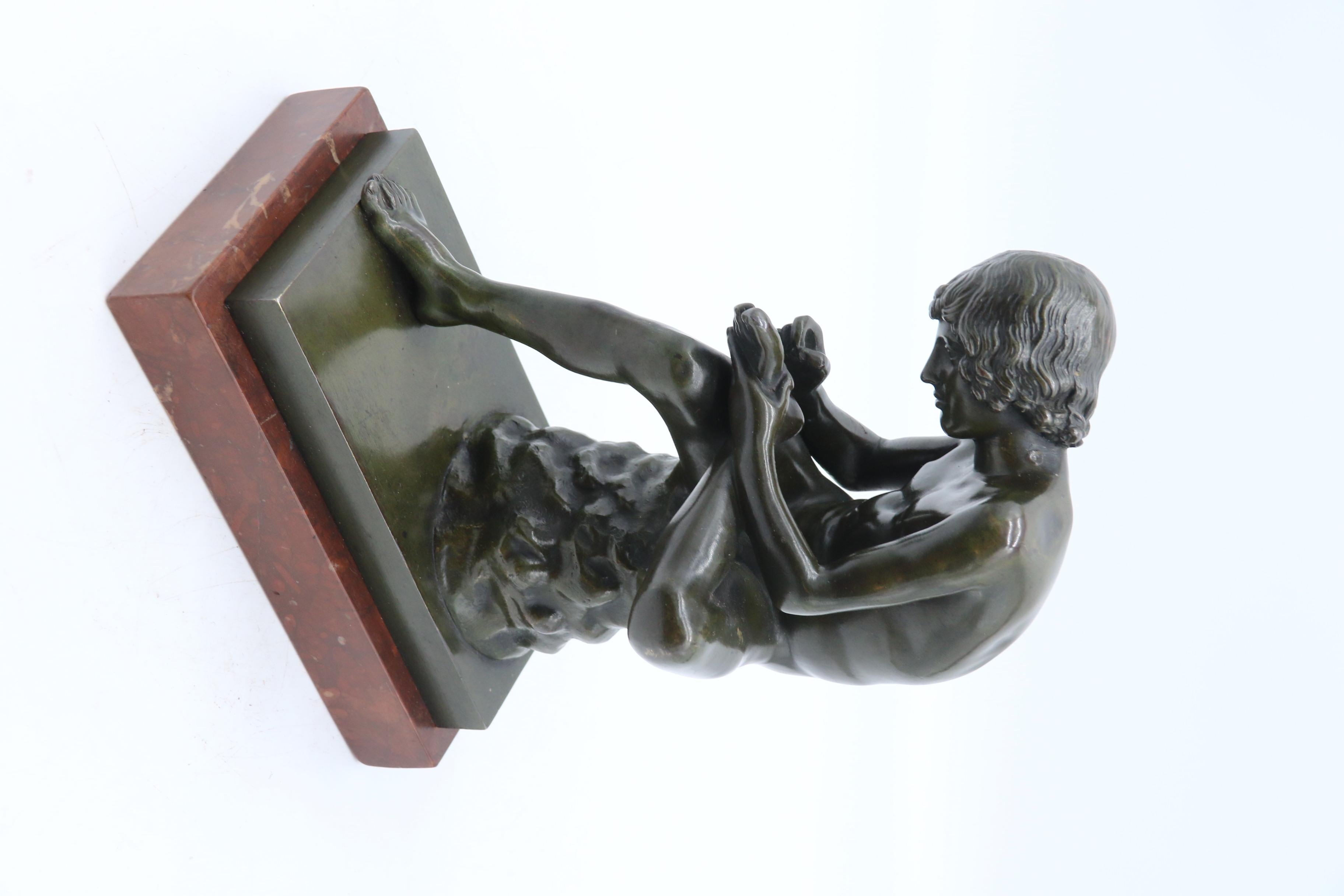19th century Italian bronze sculpture, The boy with the thorn or Spinario C1870 4