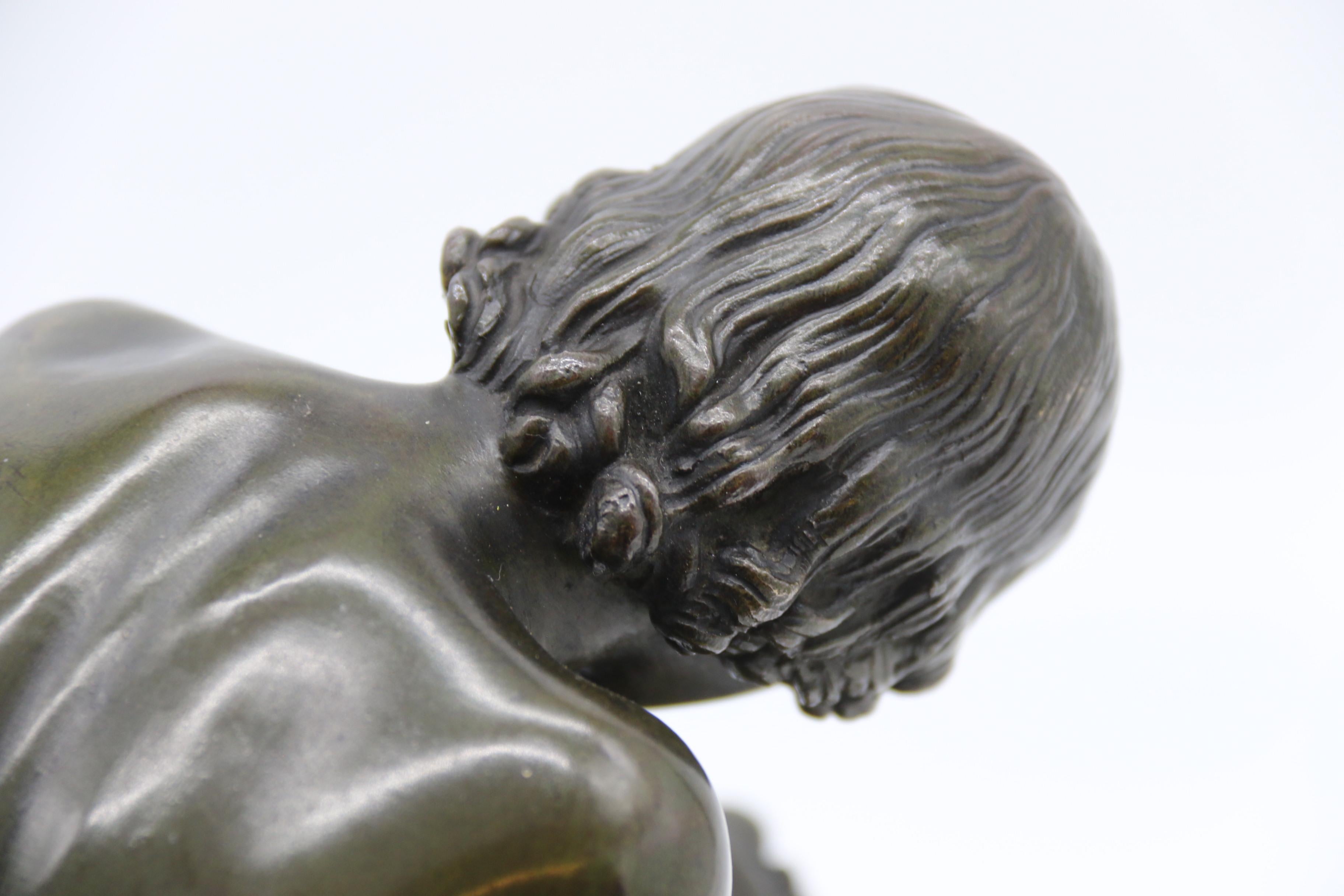 19th century Italian bronze sculpture, The boy with the thorn or Spinario C1870 11