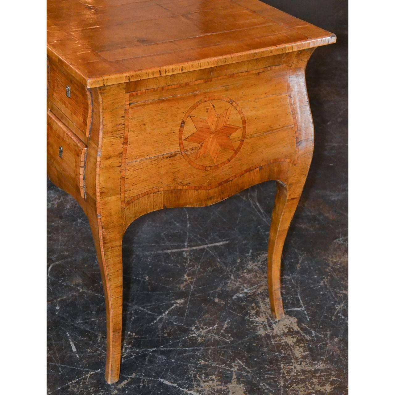 19th Century Italian Burl Walnut and Inlaid Desk 1
