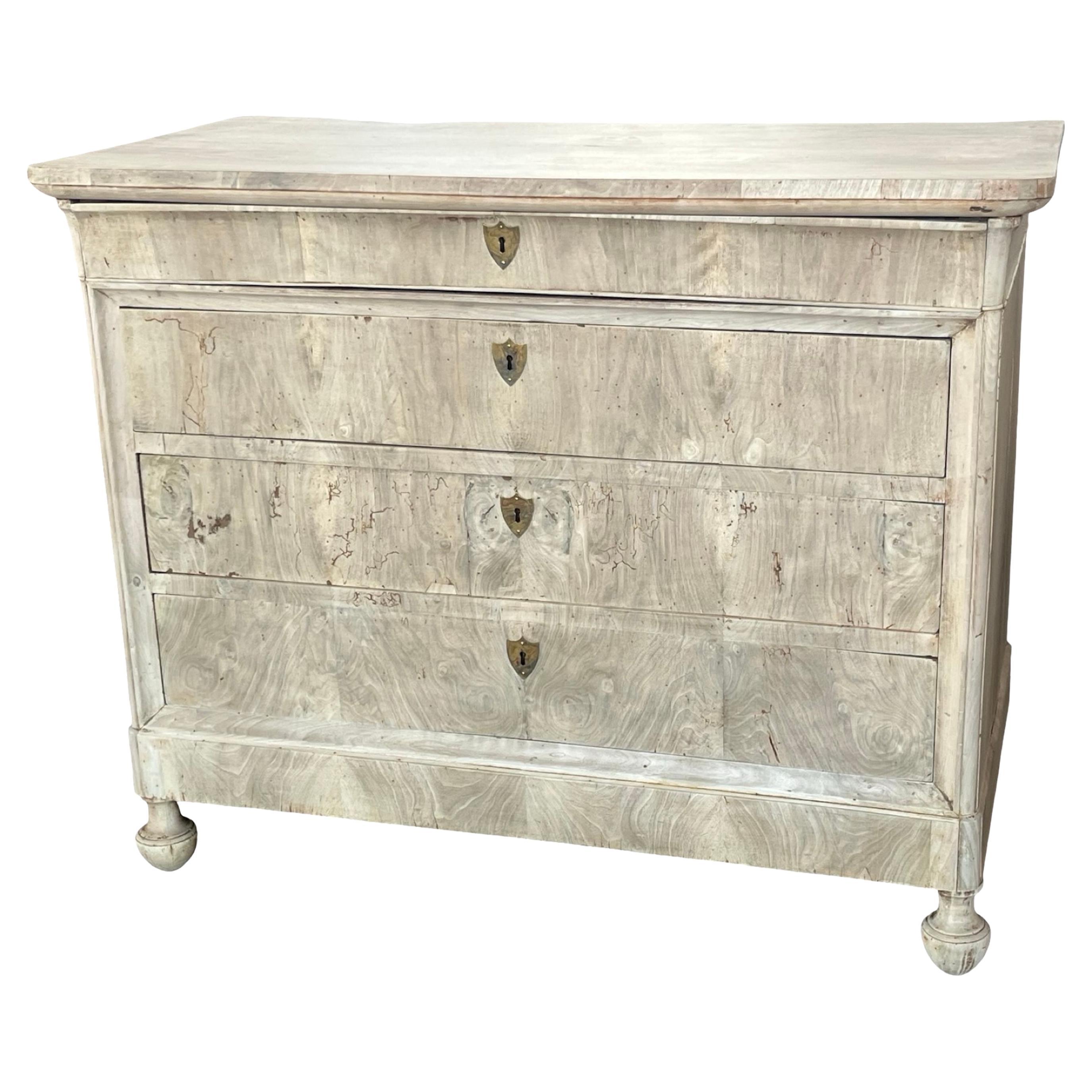 Cassettiera in noce sbiancato Carlo X / Louis Philippe del XIX secolo