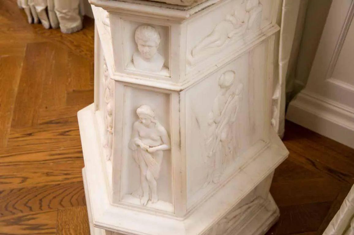 19th Century Italian Carrara Marble Pedestal, Neoclassical Carvings, Figural For Sale 1