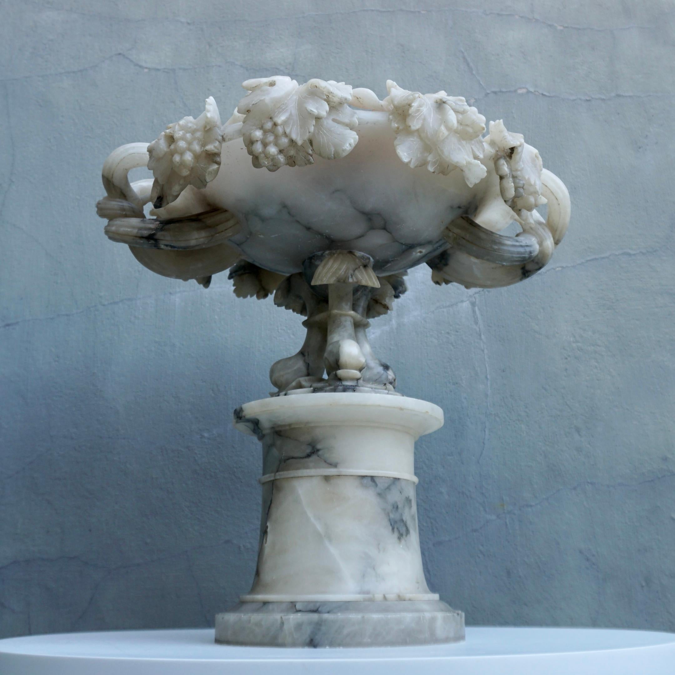 19th Century Italian Carved Alabaster Compote Centerpiece with Dolphins For Sale 9