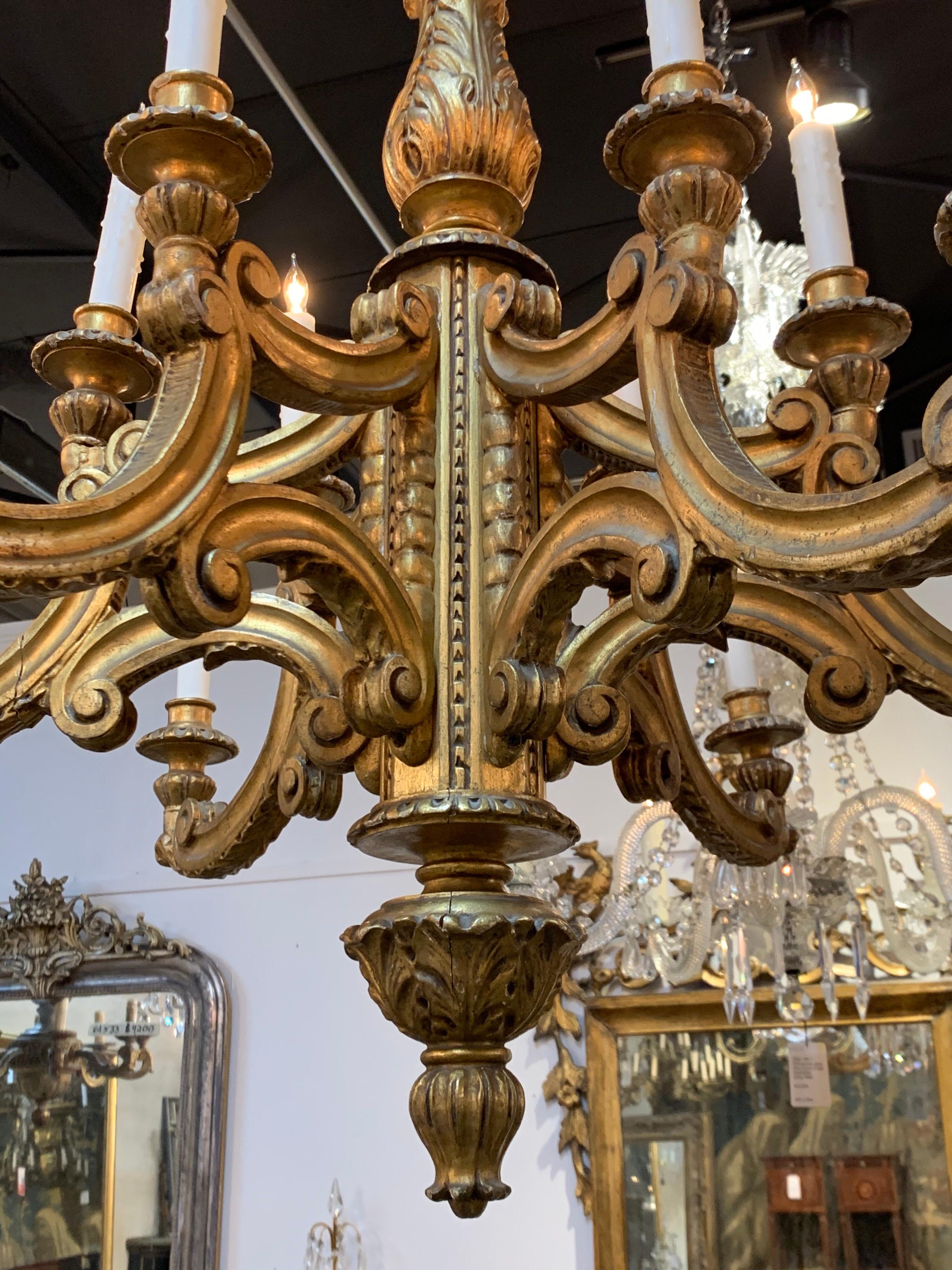 19th Century Italian Carved and Giltwood 12-Light Chandelier In Good Condition In Dallas, TX