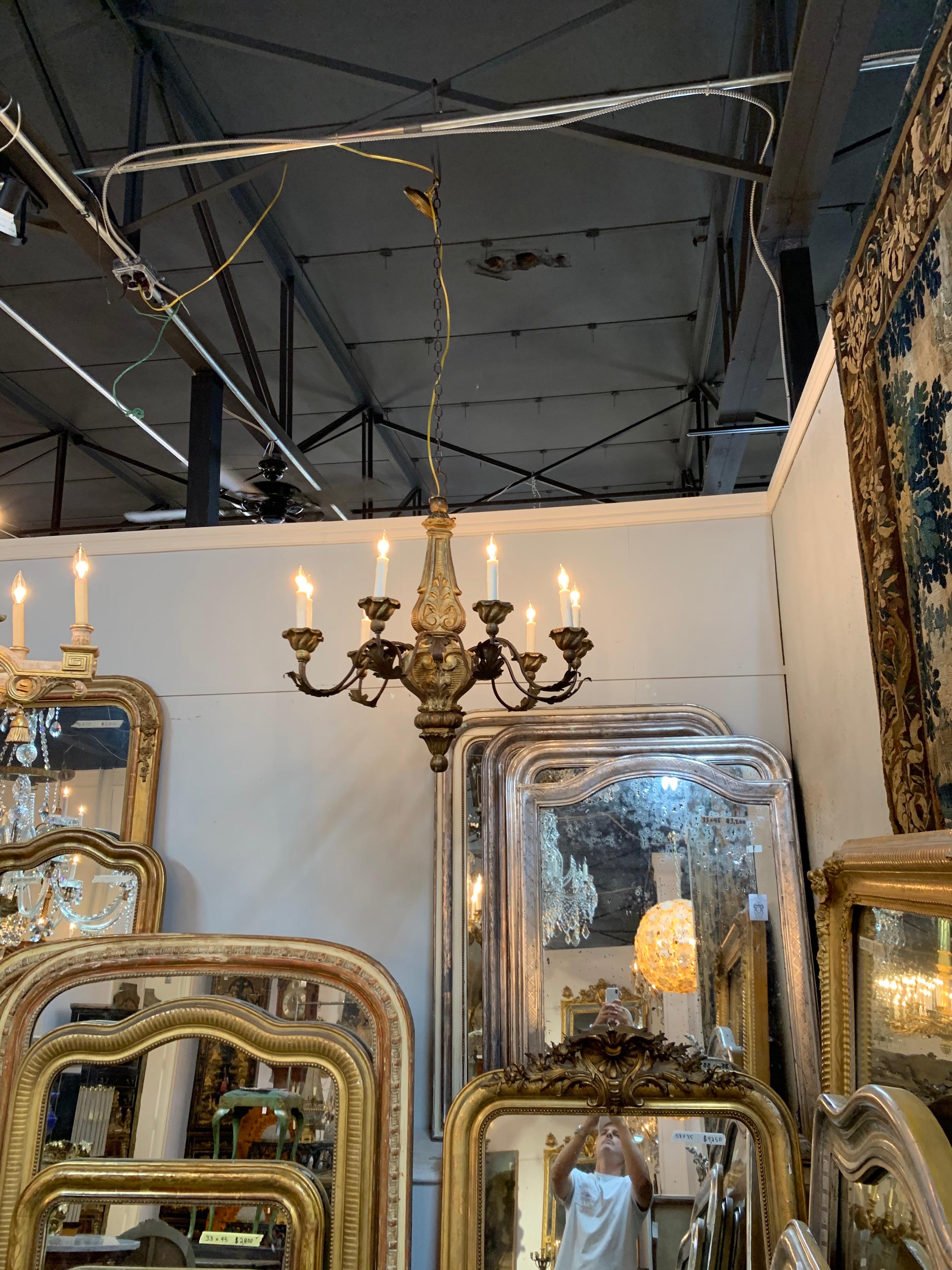19th Century Italian Carved and Giltwood Chandelier For Sale 2