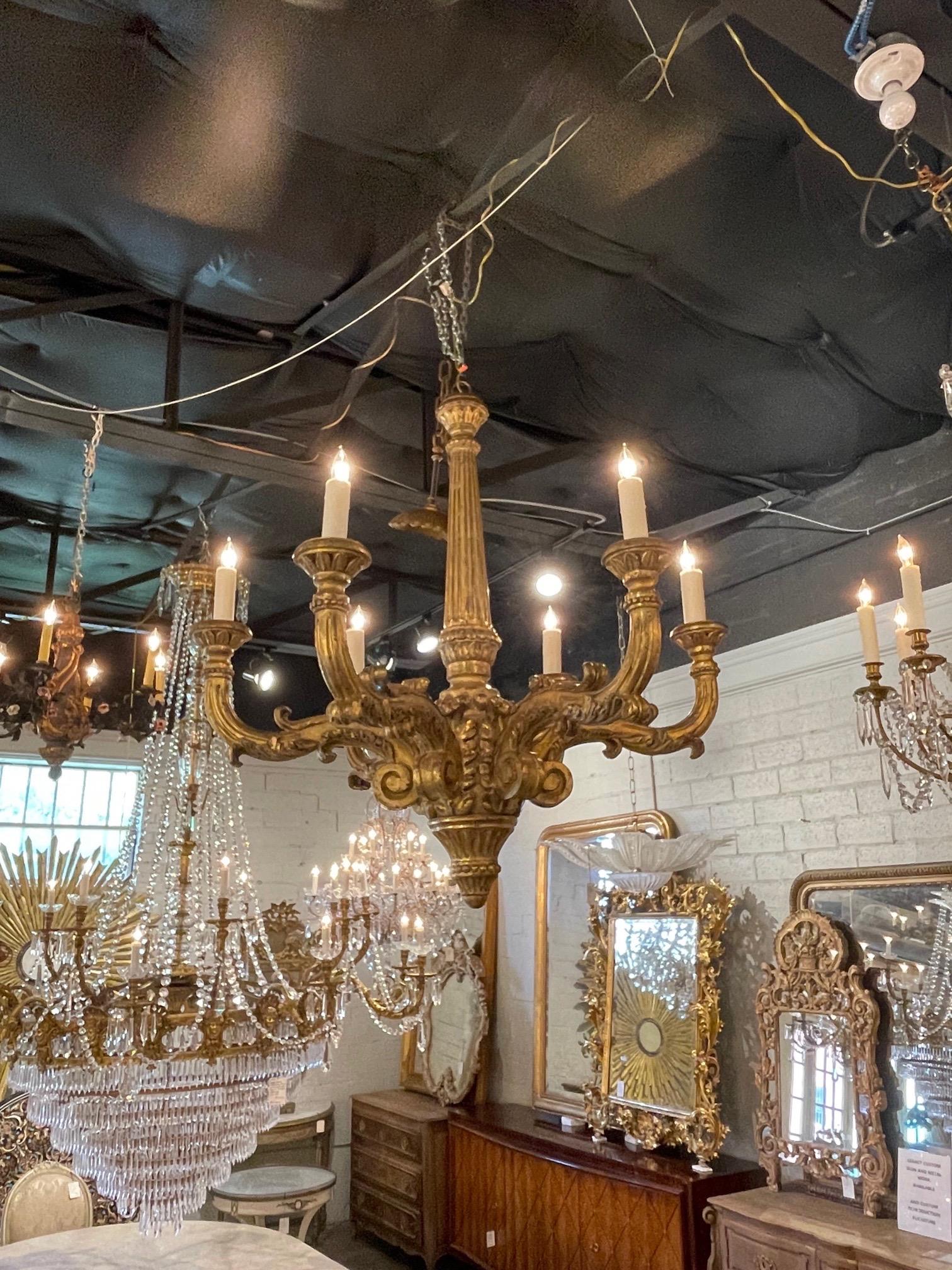19th Century Italian Carved and Giltwood Large Scale Chandelier For Sale 5