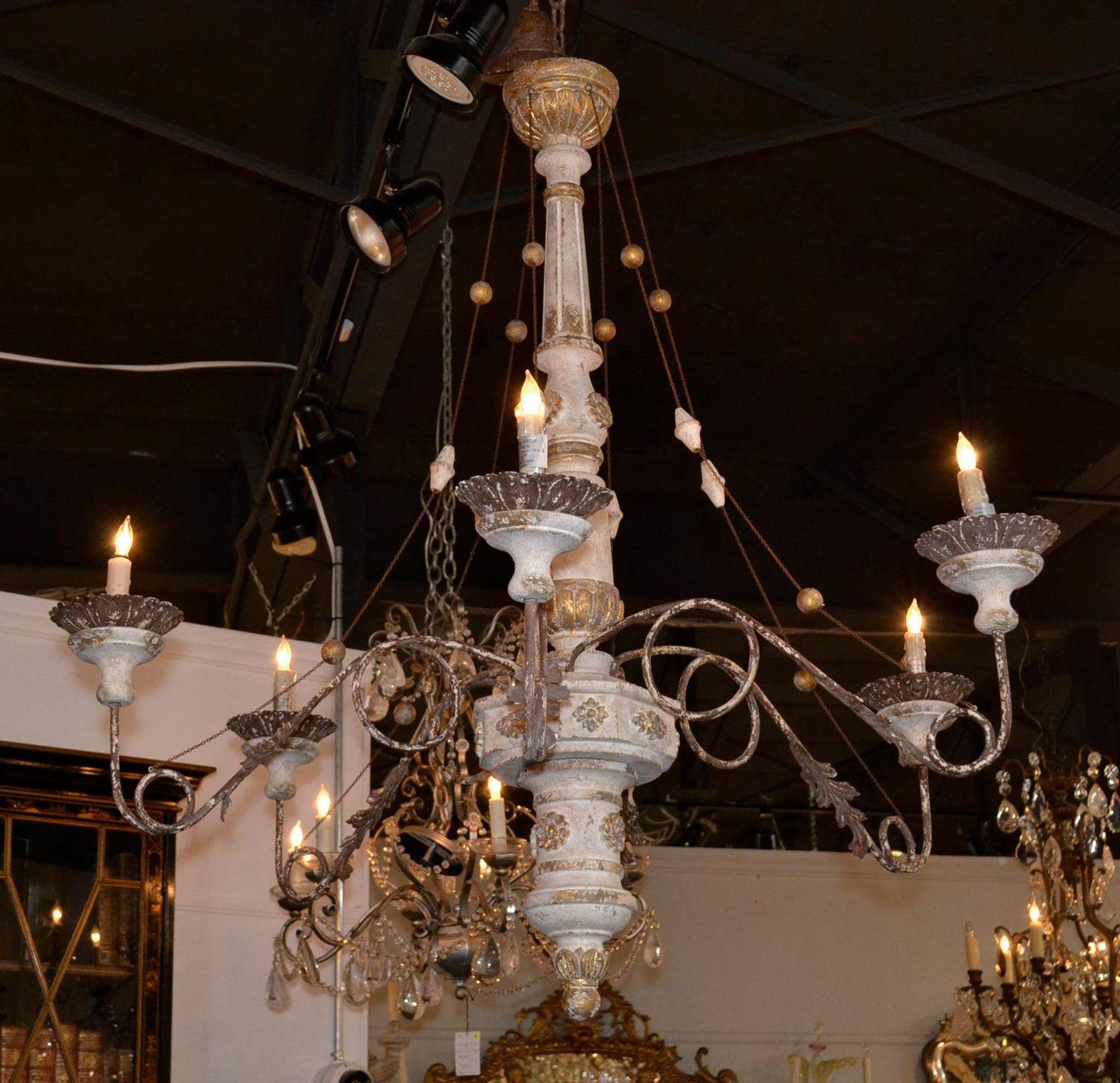 Italian Carved Chandelier (Holz)