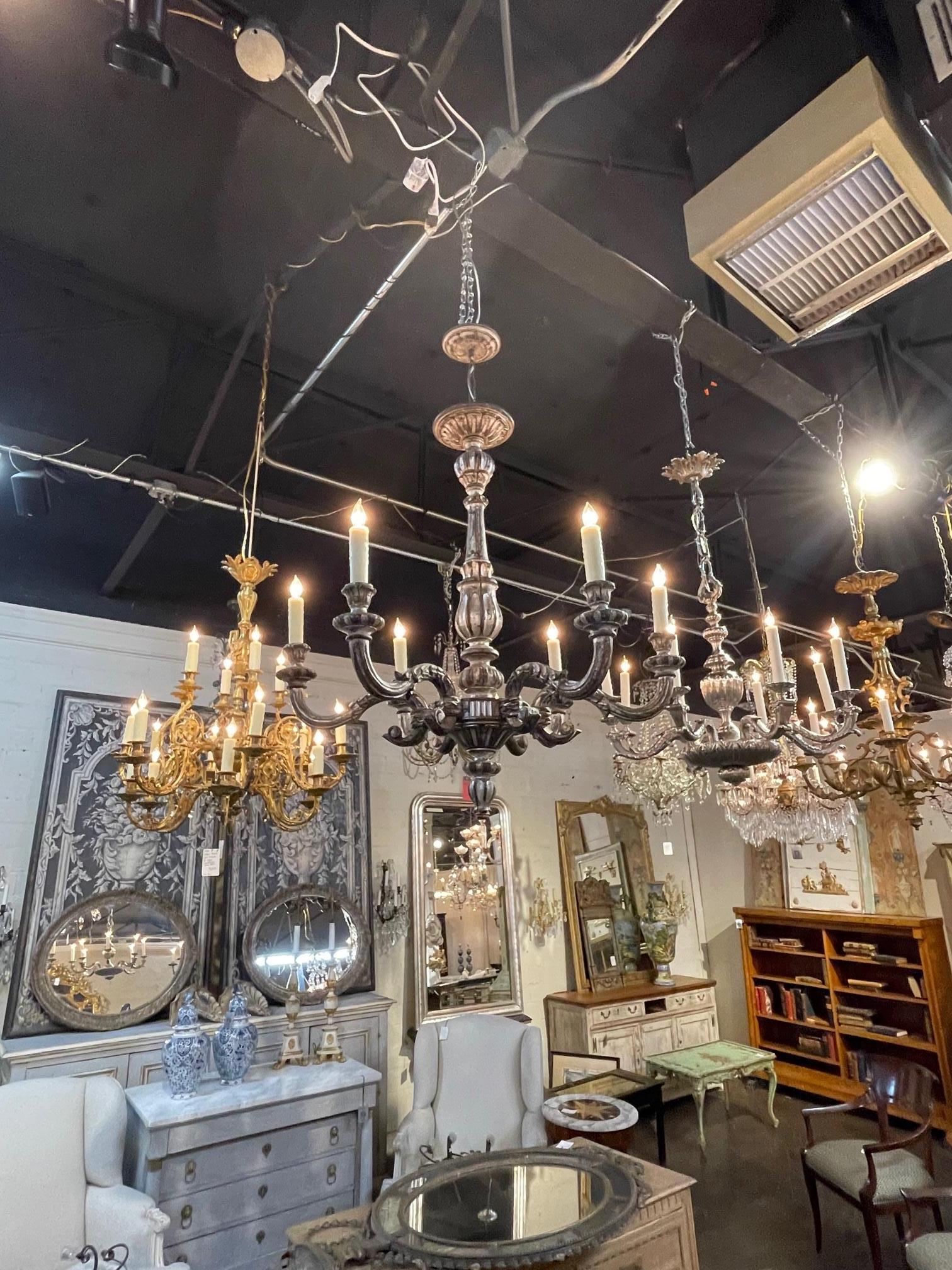 19th Century Italian Carved Chandelier For Sale 4