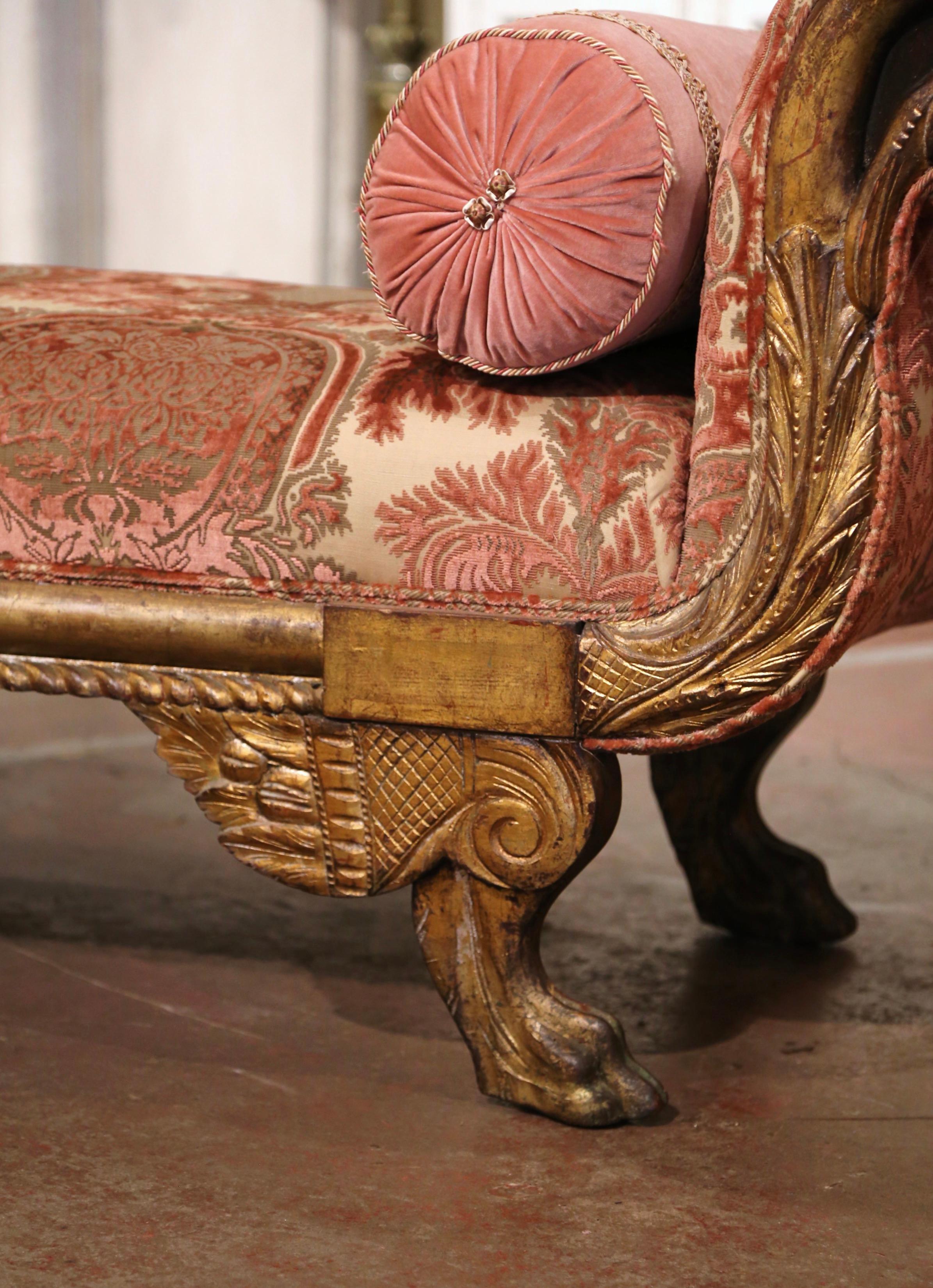 19th Century Italian Carved Gilt Wood and Velvet Daybed with Swan Motifs 2