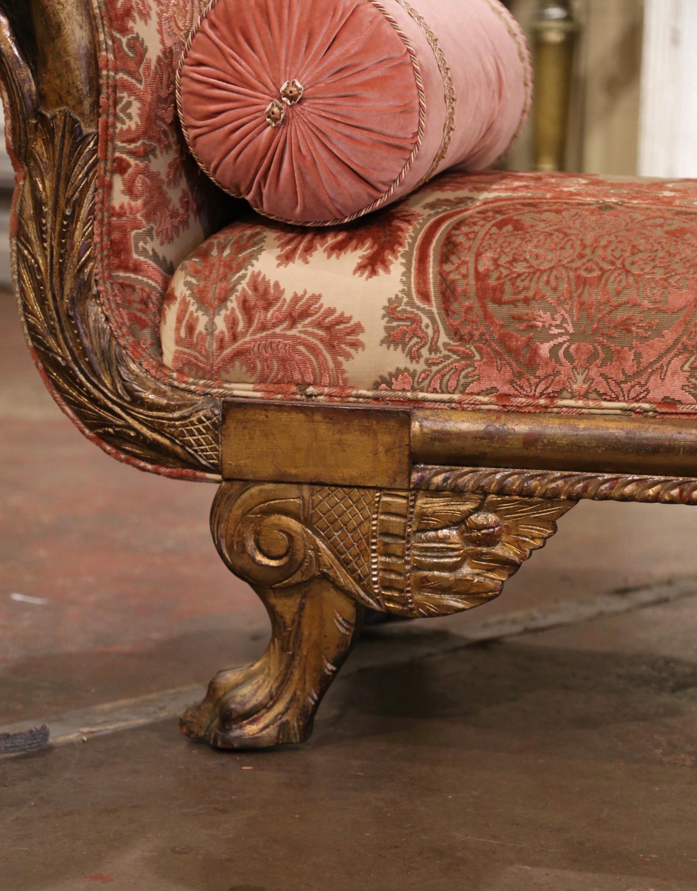 19th Century Italian Carved Gilt Wood and Velvet Daybed with Swan Motifs 3
