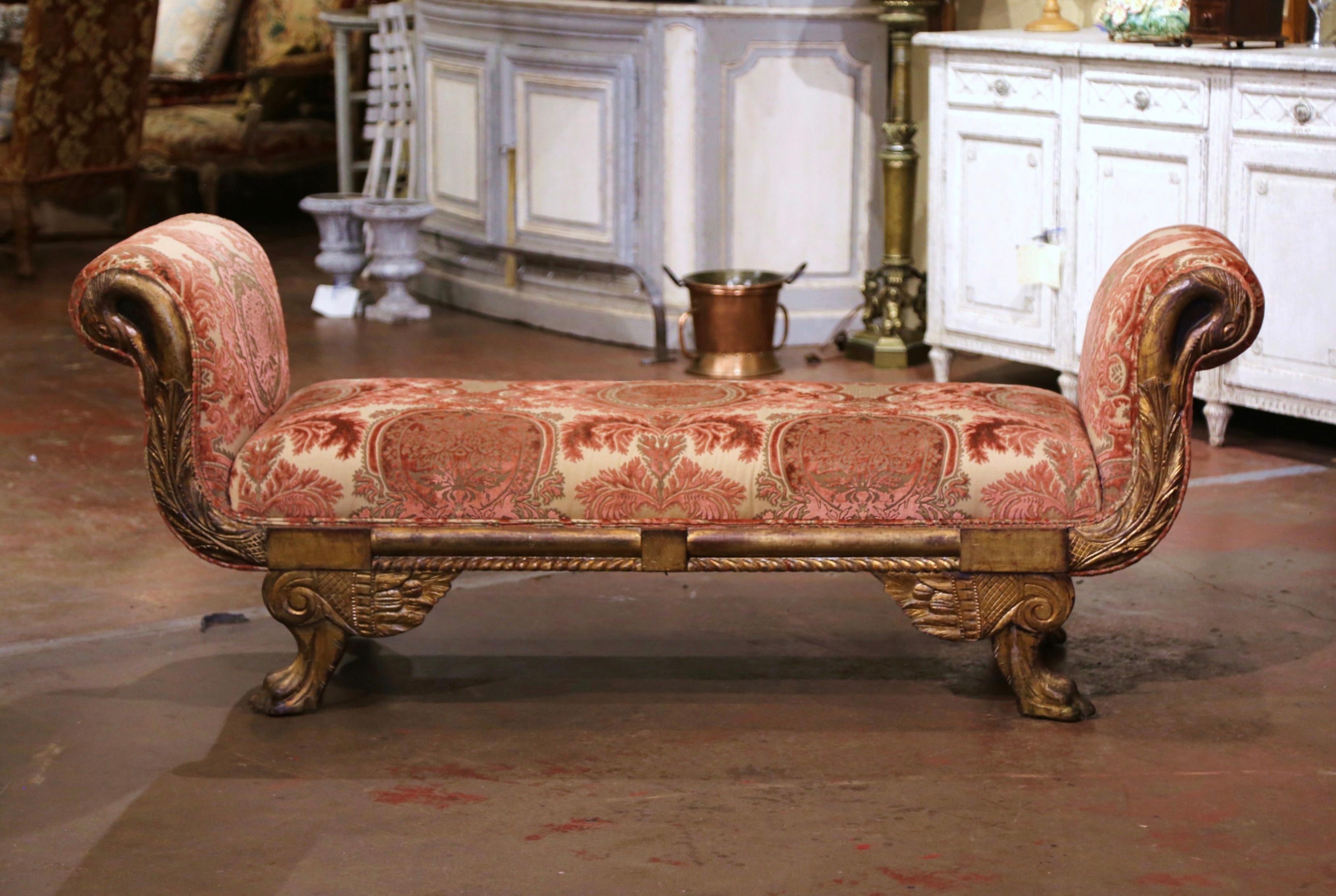 19th Century Italian Carved Gilt Wood and Velvet Daybed with Swan Motifs 4