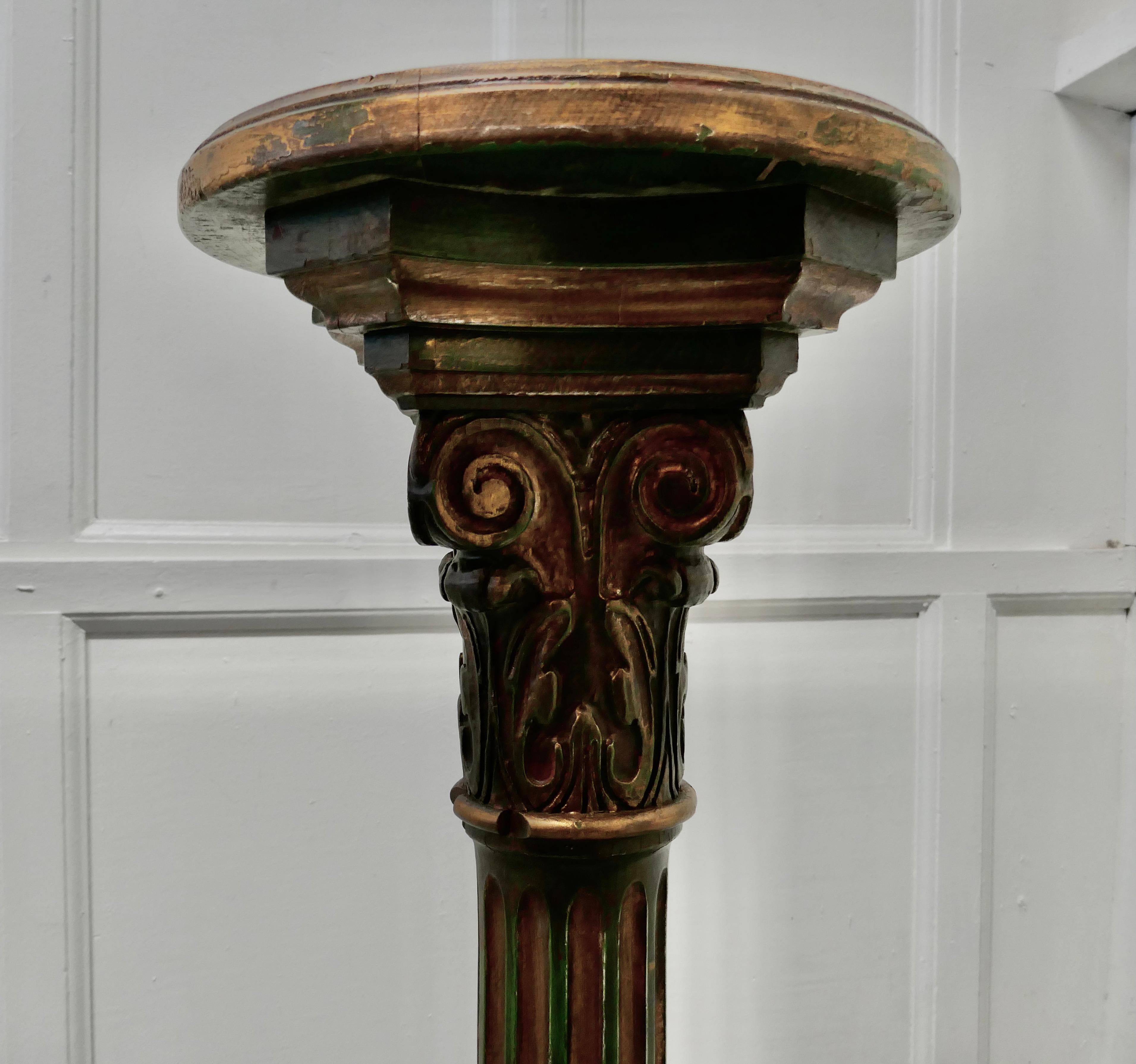 Classical Roman 19th Century Italian Carved Gilt Wood Column Display Pedestal