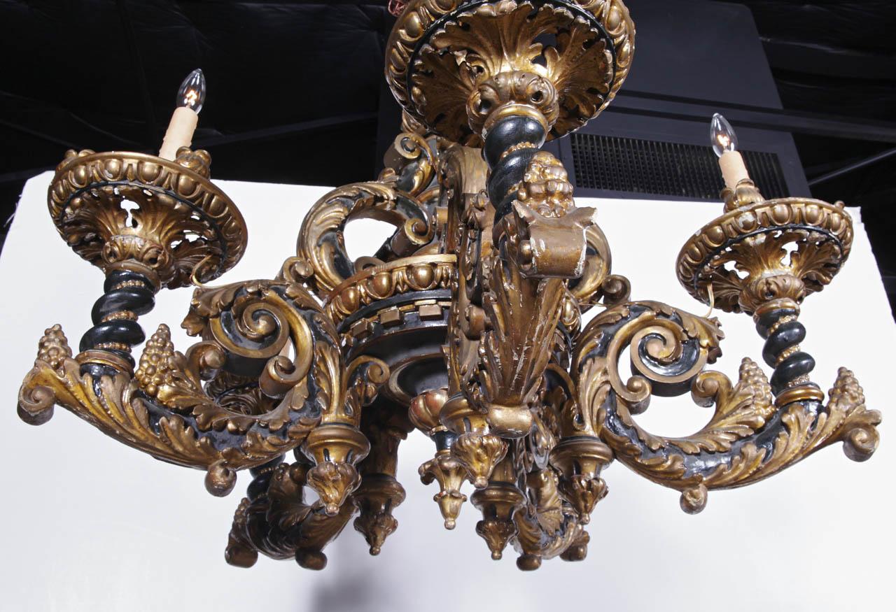 19th Century Italian Carved Giltwood and Polychrome Five-Light Chandelier In Excellent Condition In Dallas, TX