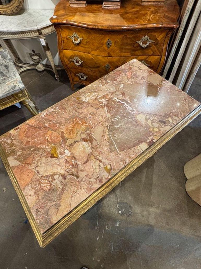 Italienischer Konsolentisch aus geschnitztem Giltwood mit Marmorplatte aus dem 19. im Zustand „Gut“ im Angebot in Dallas, TX