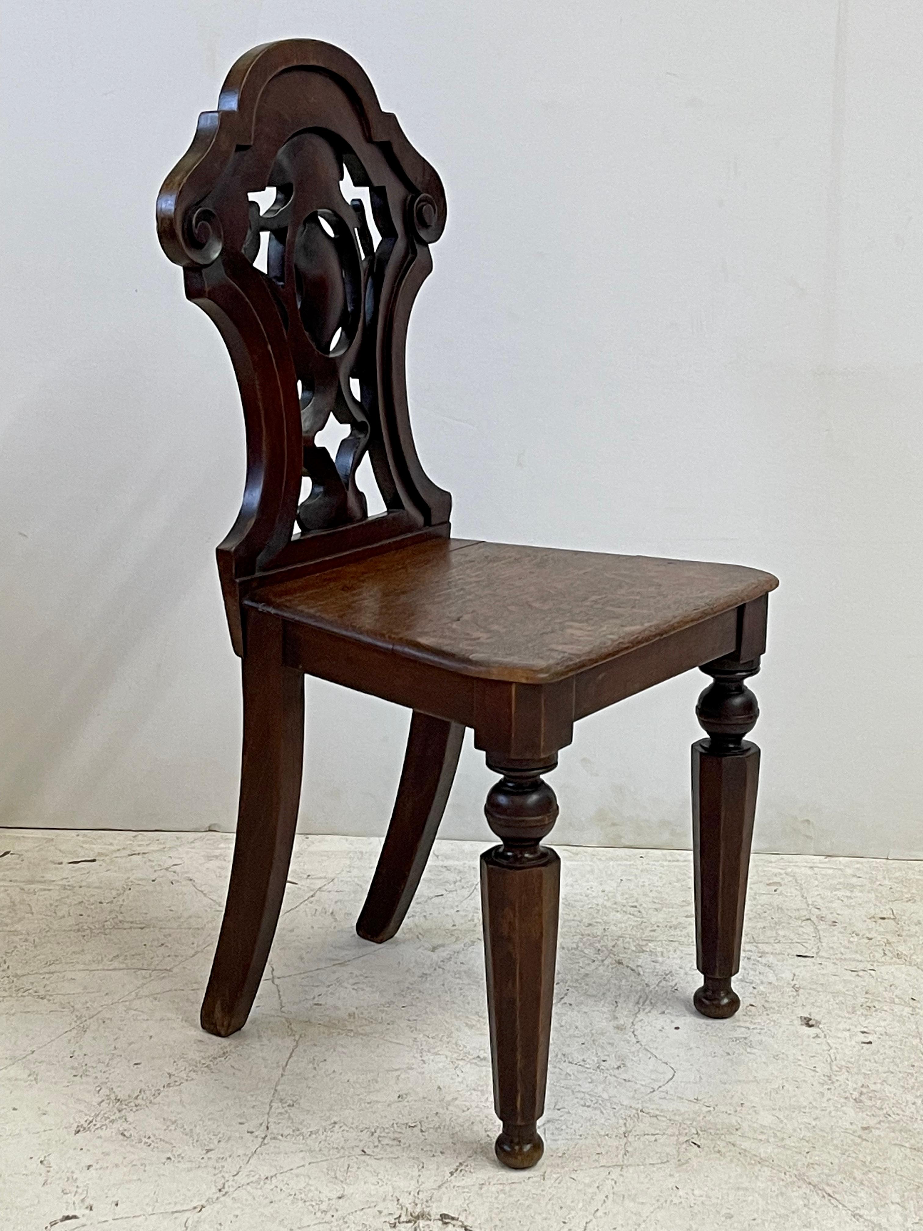 19th Century Italian Carved Hall Chair of Oak In Good Condition In Atlanta, GA