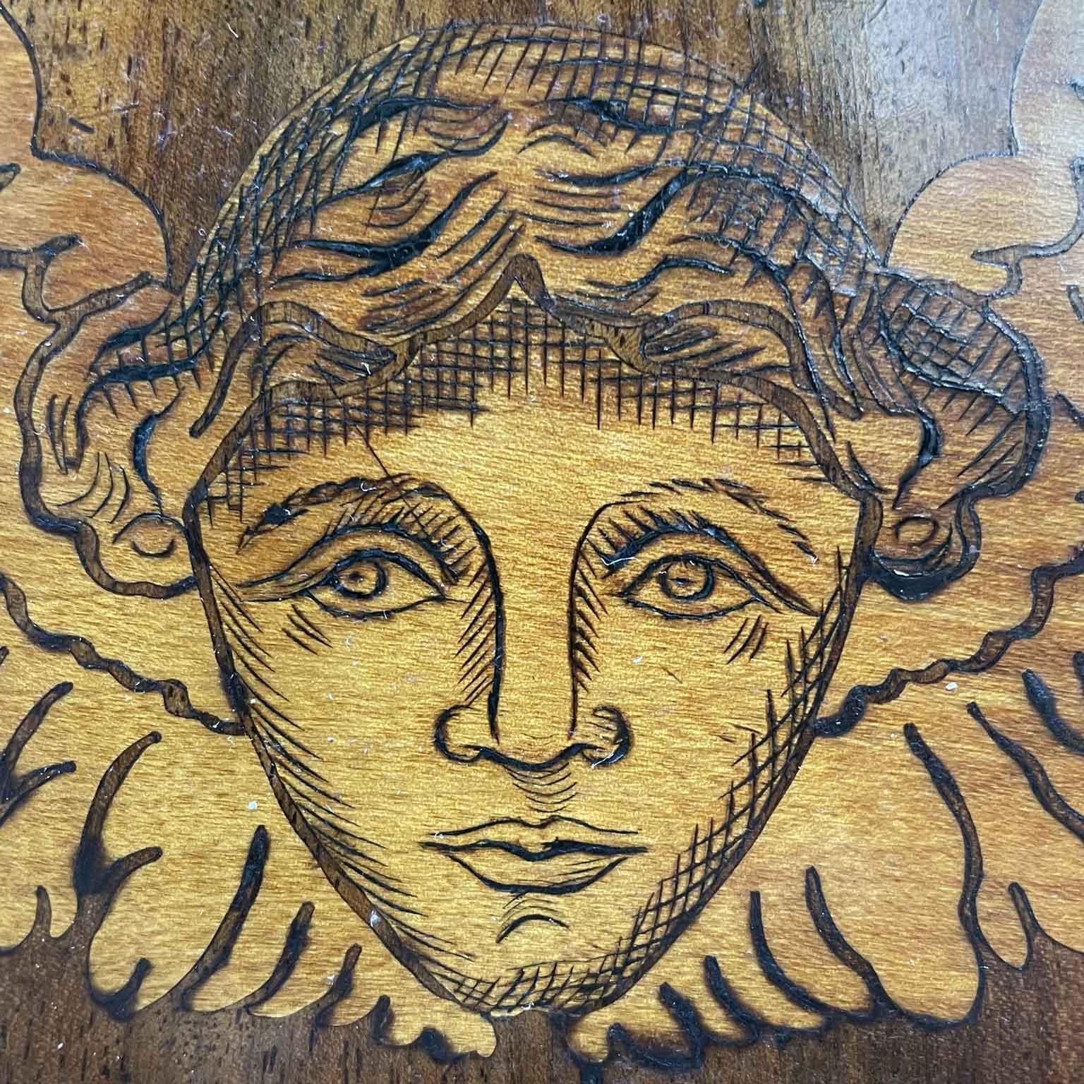 19. Jahrhundert Italienisch geschnitzt Intarsien Walnuss Wurzel Königin Bett  (Handgeschnitzt) im Angebot