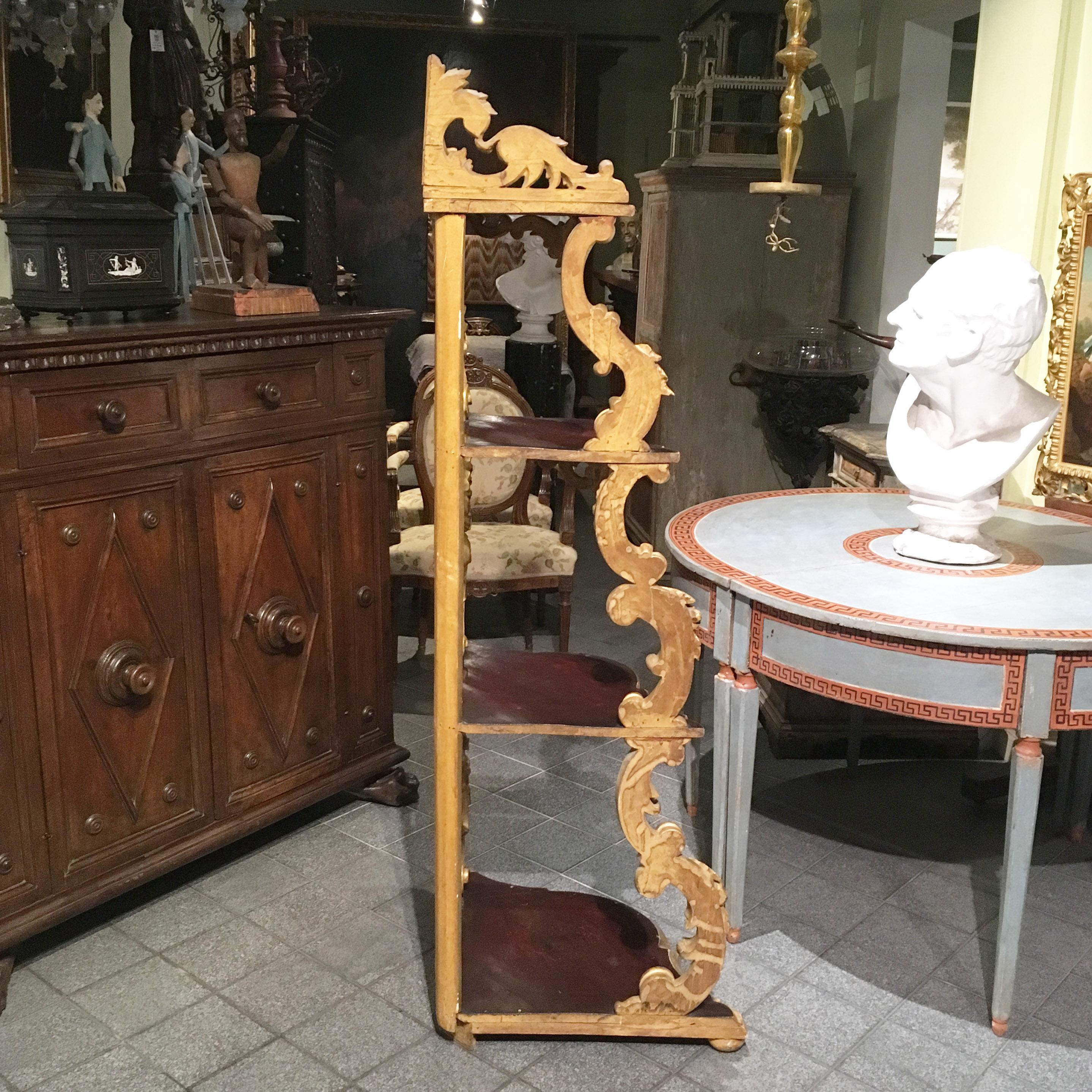 19th Century Italian Carved Louis Philippe Corner Shelf with Gold Leaf Gilding 10