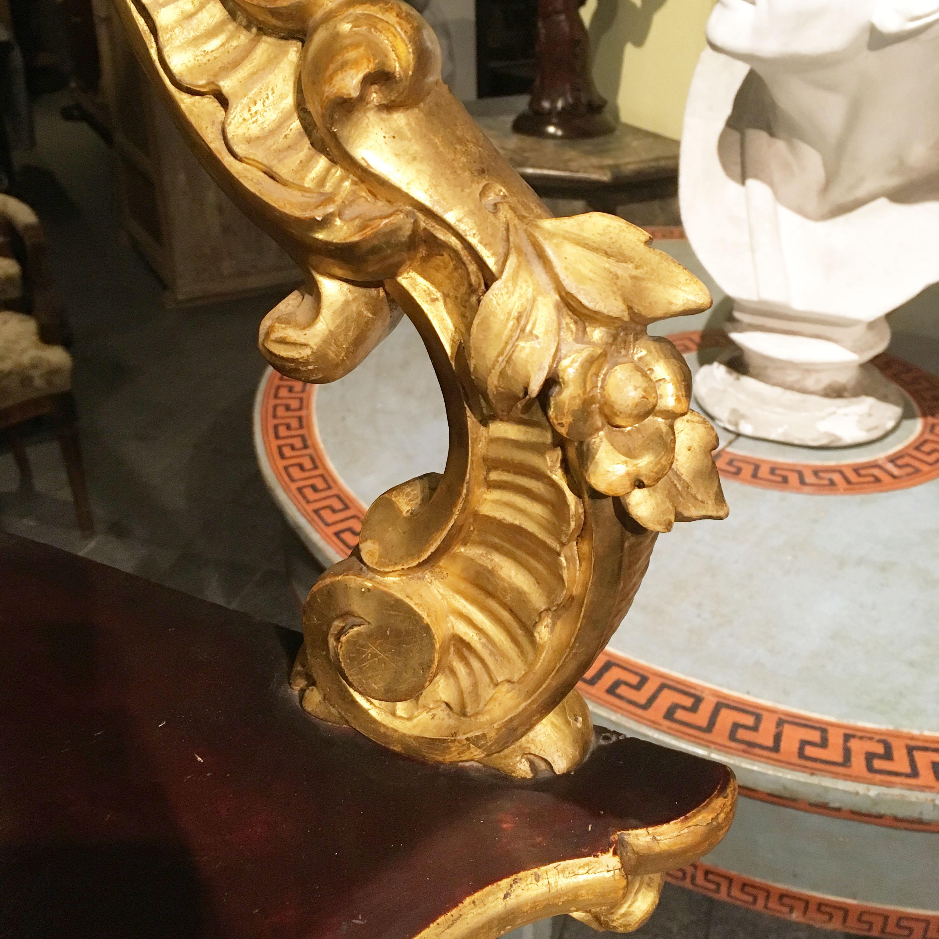 19th Century Italian Carved Louis Philippe Corner Shelf with Gold Leaf Gilding 2
