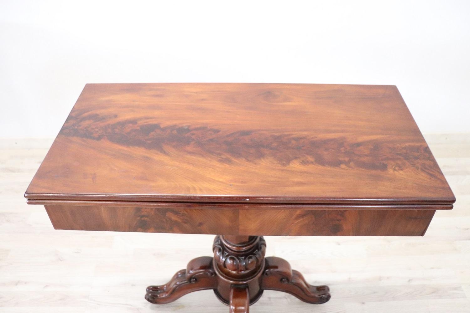 19th Century Italian Carved Mahogany Wood Antique Game Table In Excellent Condition In Casale Monferrato, IT