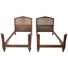 19th Century Italian Carved Walnut Antique Pair of Single Bed with Wien Straw