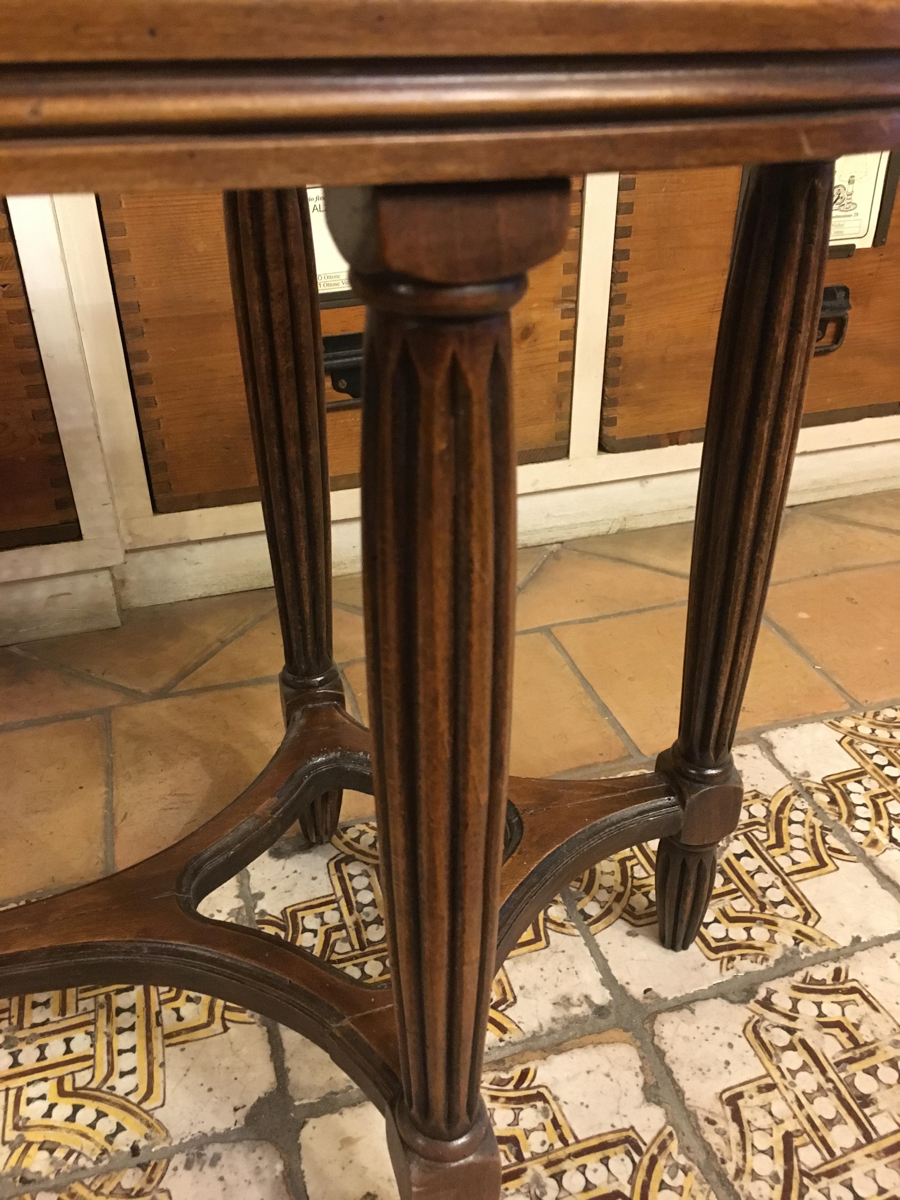 19th Century Italian Carved Walnut Bench with Vienna Straw, 1890s For Sale 2