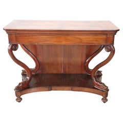 Table console italienne d'antiquités du 19ème siècle en noyer sculpté en forme de charle X