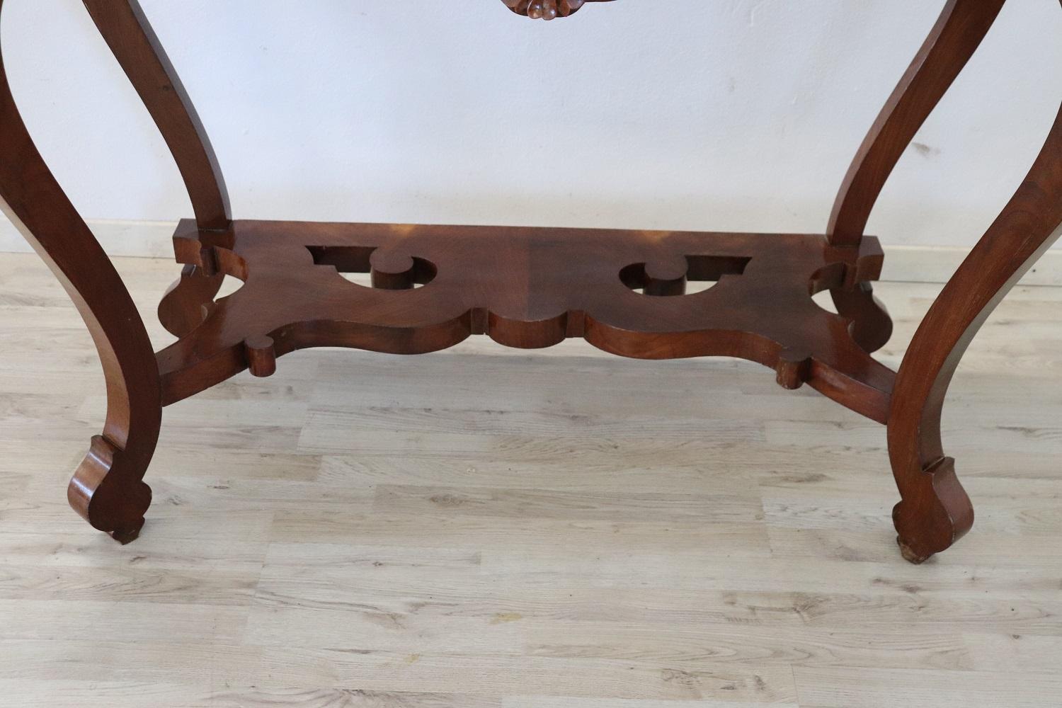 19th Century Italian Carved Walnut Louis Philippe Console Table with Marble Top In Excellent Condition In Casale Monferrato, IT