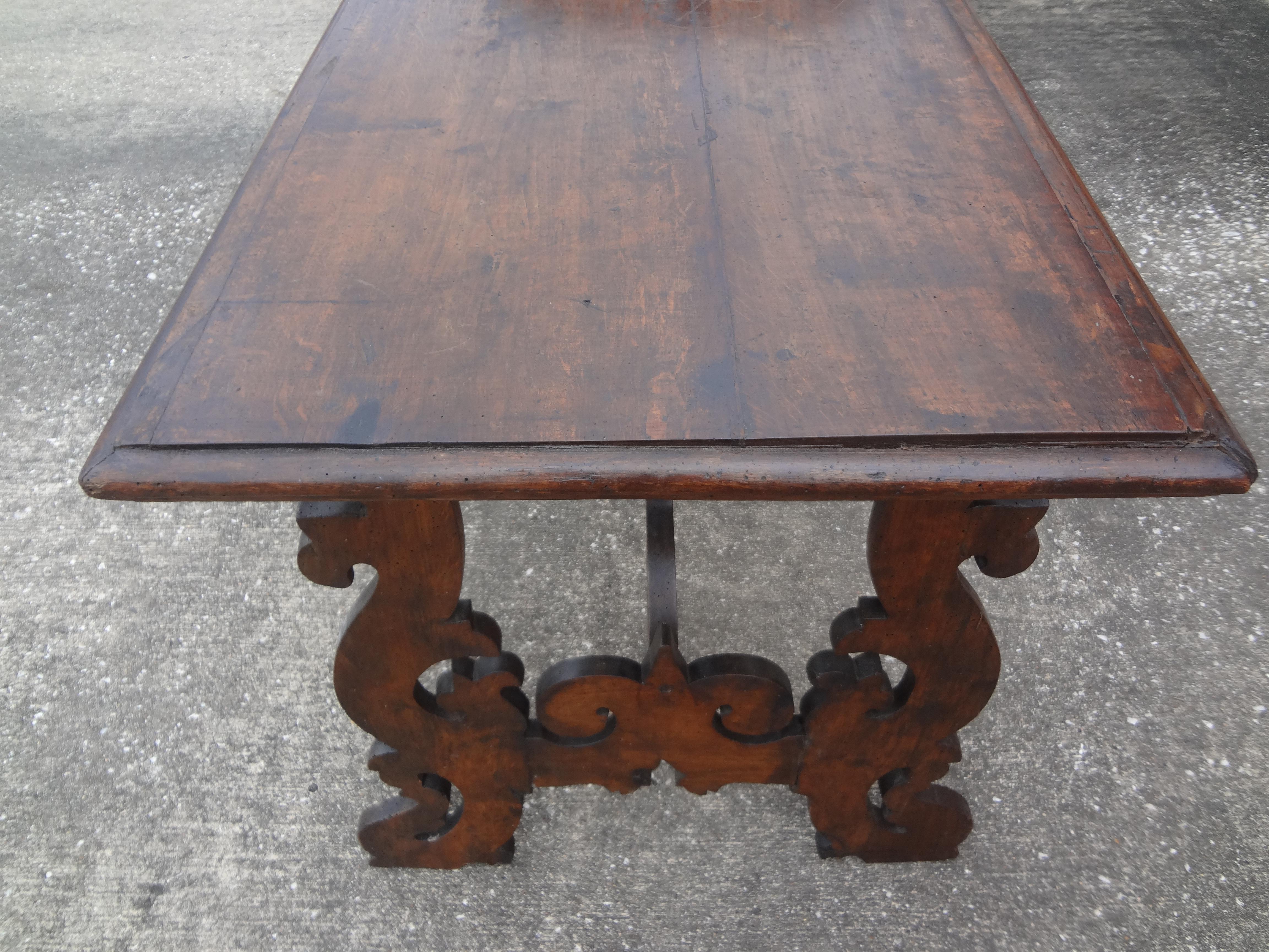 19th Century Italian Carved Walnut Table For Sale 9