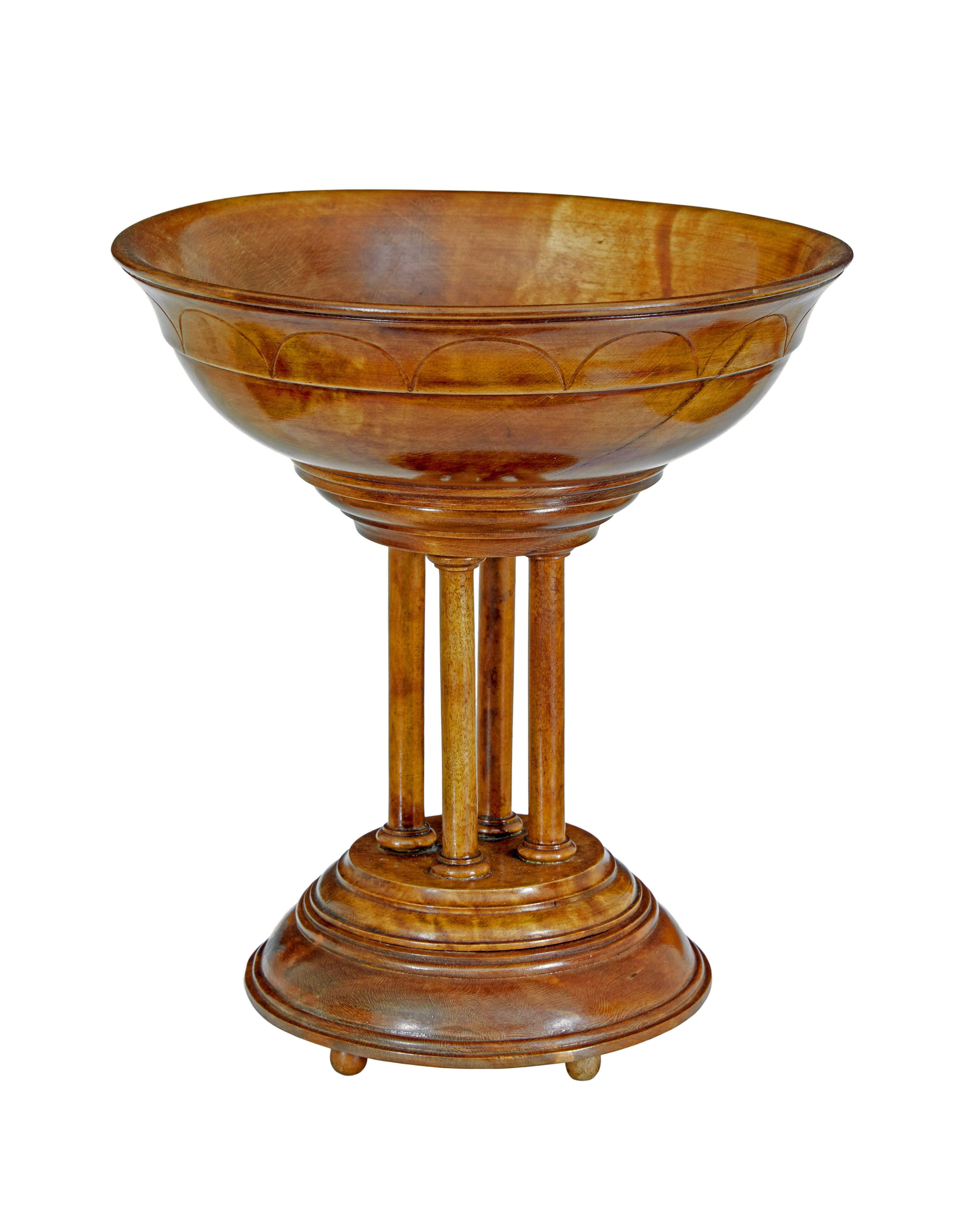 19th century italian carved walnut tazza circa 1880.

Beautiful italian cup/tazza with good patina. Carved cup and base united by 4 columns.

Likely to be a piece aquired on a late grand tour.

Minor surface marks, 1 small age split to side which is
