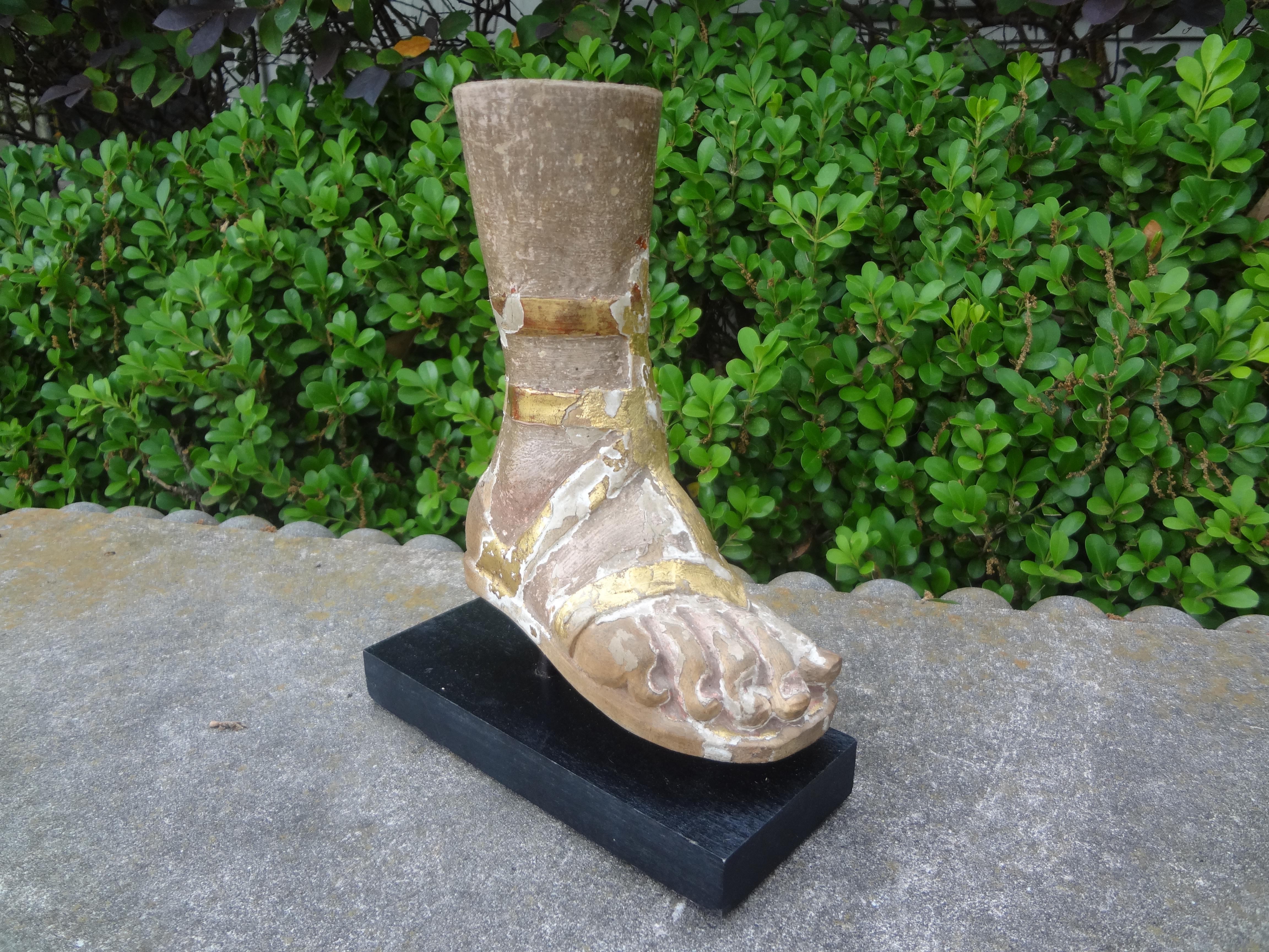 Baroque 19th Century Italian Carved Wood Santo Foot For Sale