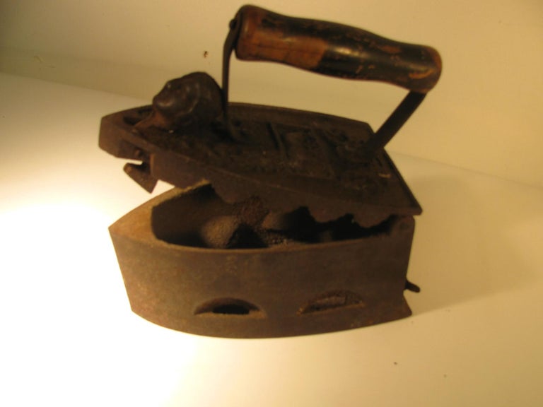 19th Century Italian Cast Iron Coal Powered Iron For Sale at 1stDibs