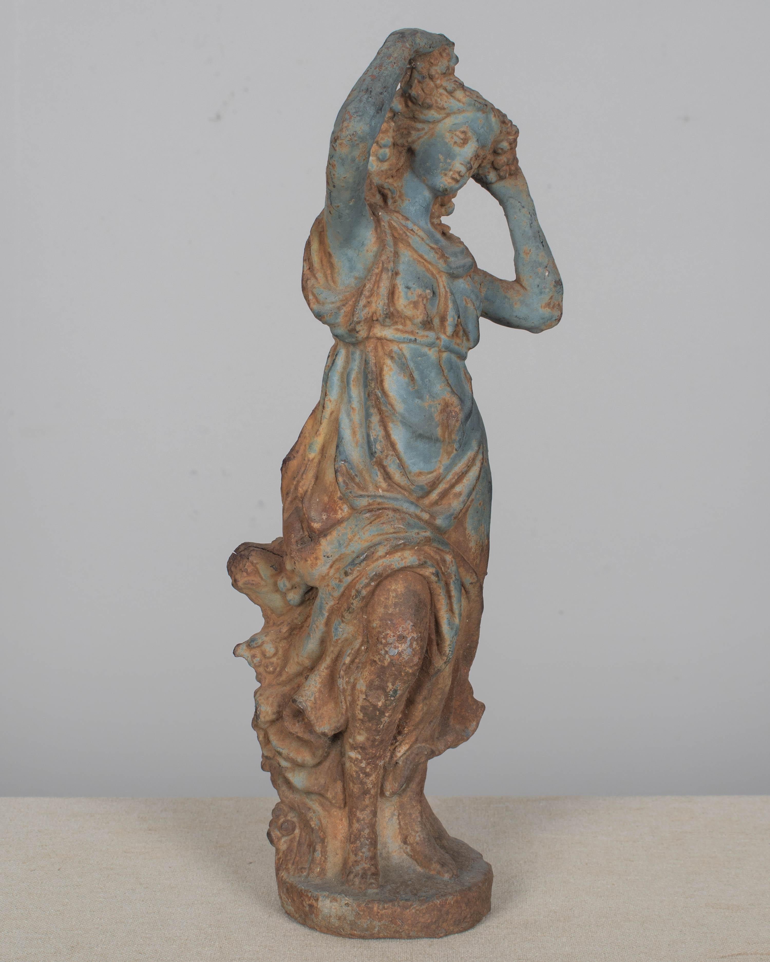 Paire de statues de jardin en fonte italiennes du 19e siècle en vente 3