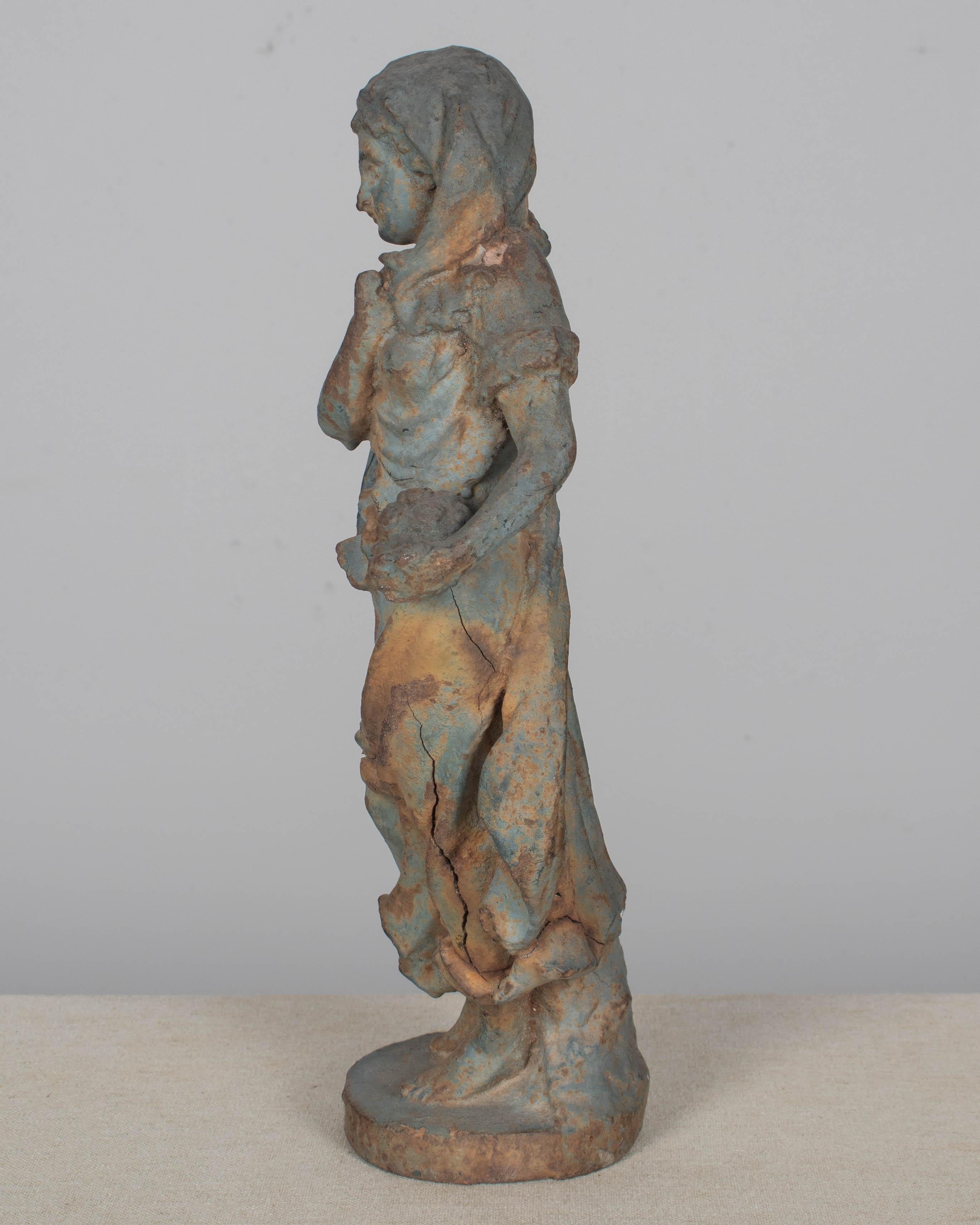 Paire de statues de jardin en fonte italiennes du 19e siècle en vente 6