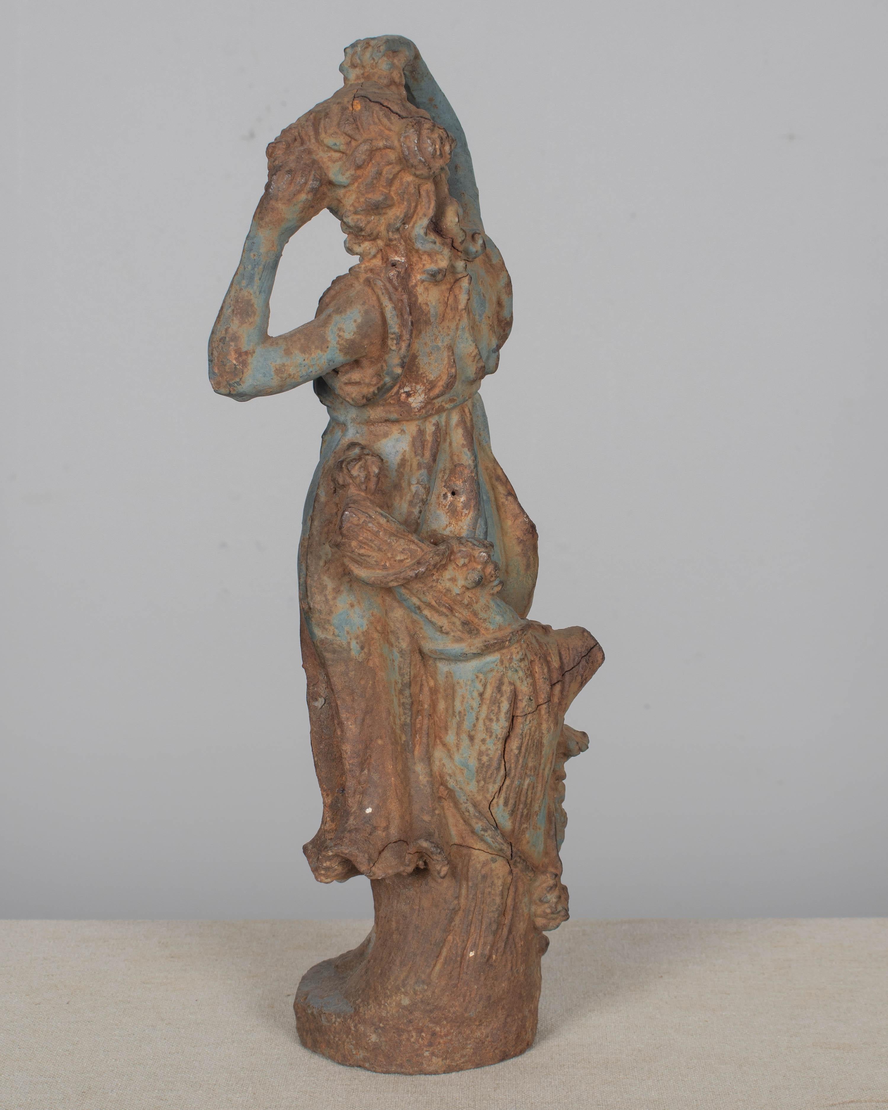 XIXe siècle Paire de statues de jardin en fonte italiennes du 19e siècle en vente