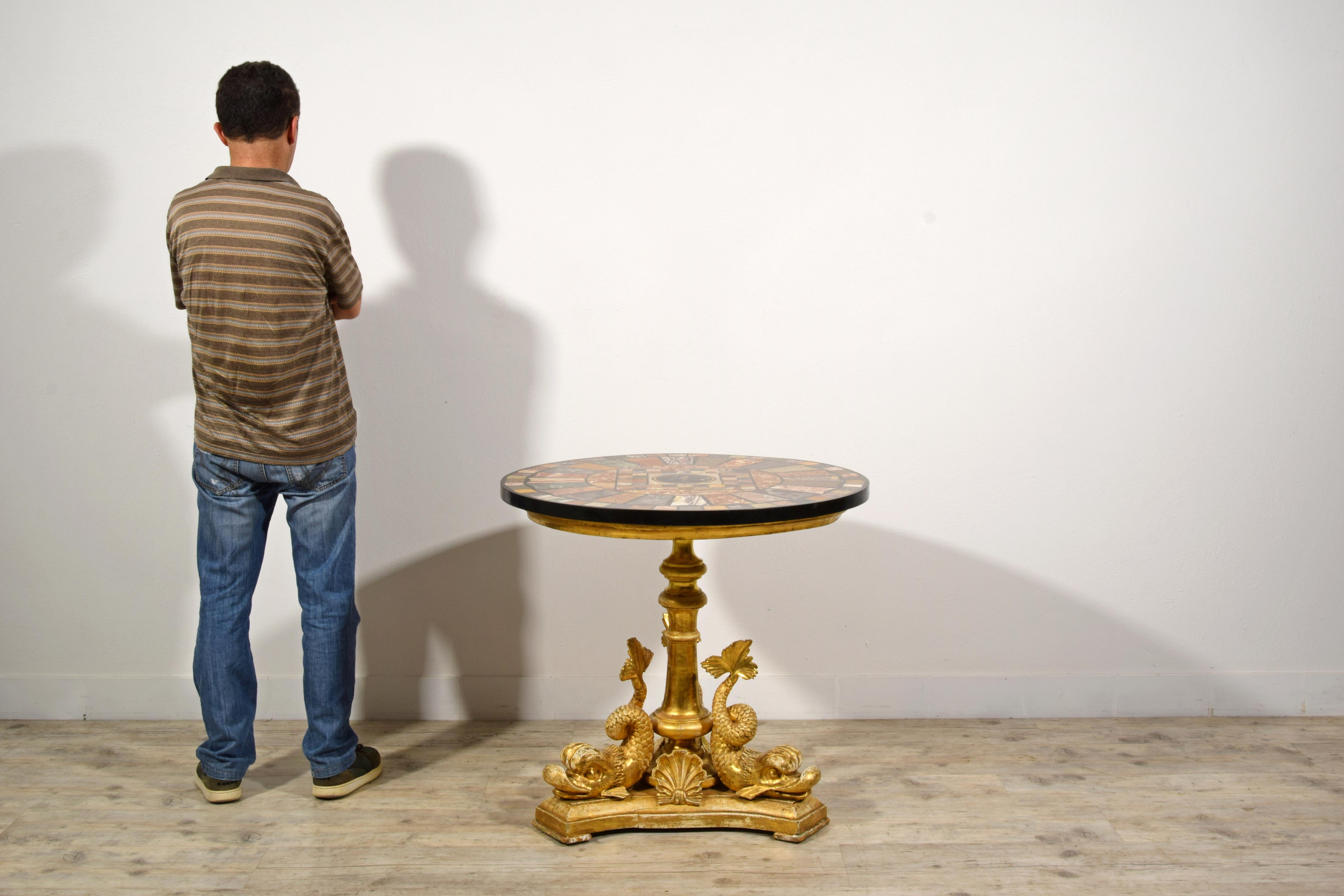 19th Century, Italian Center Table with Marble Top Giltwood Base For Sale 1