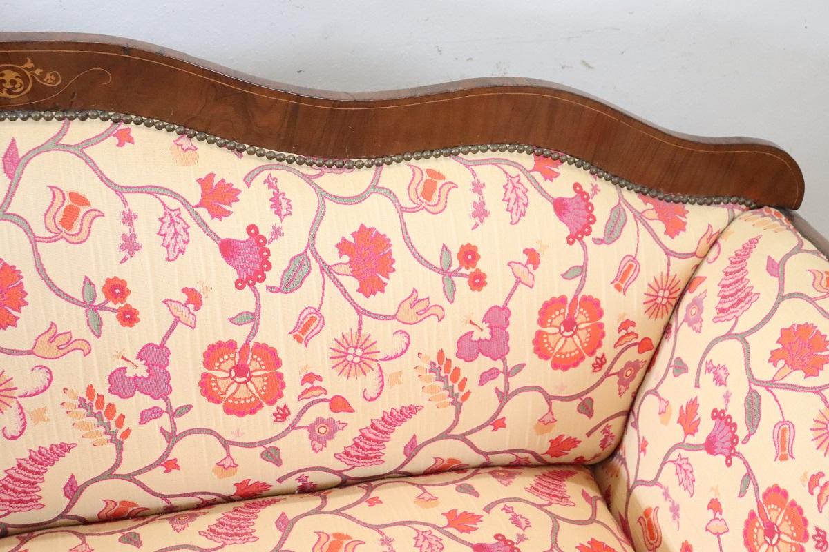 19. Jahrhundert Italienisch Charles X Antike Settee in Nussbaum im Angebot 10