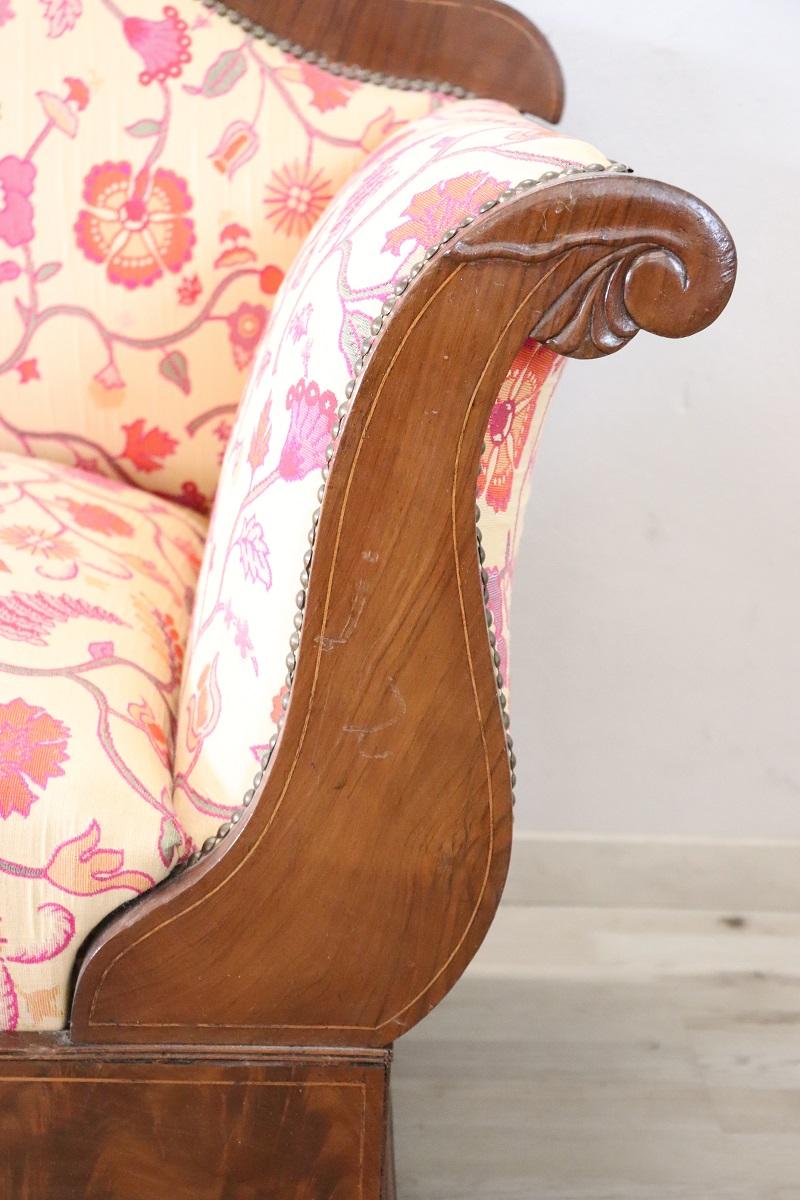 19. Jahrhundert Italienisch Charles X Antike Settee in Nussbaum im Angebot 1