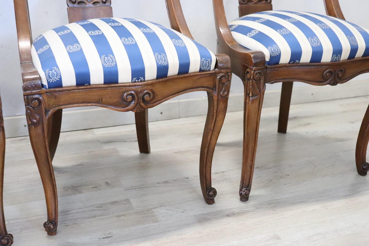 19th Century Italian Charles X Carved Walnut Set of Four Antique Chairs For Sale 2